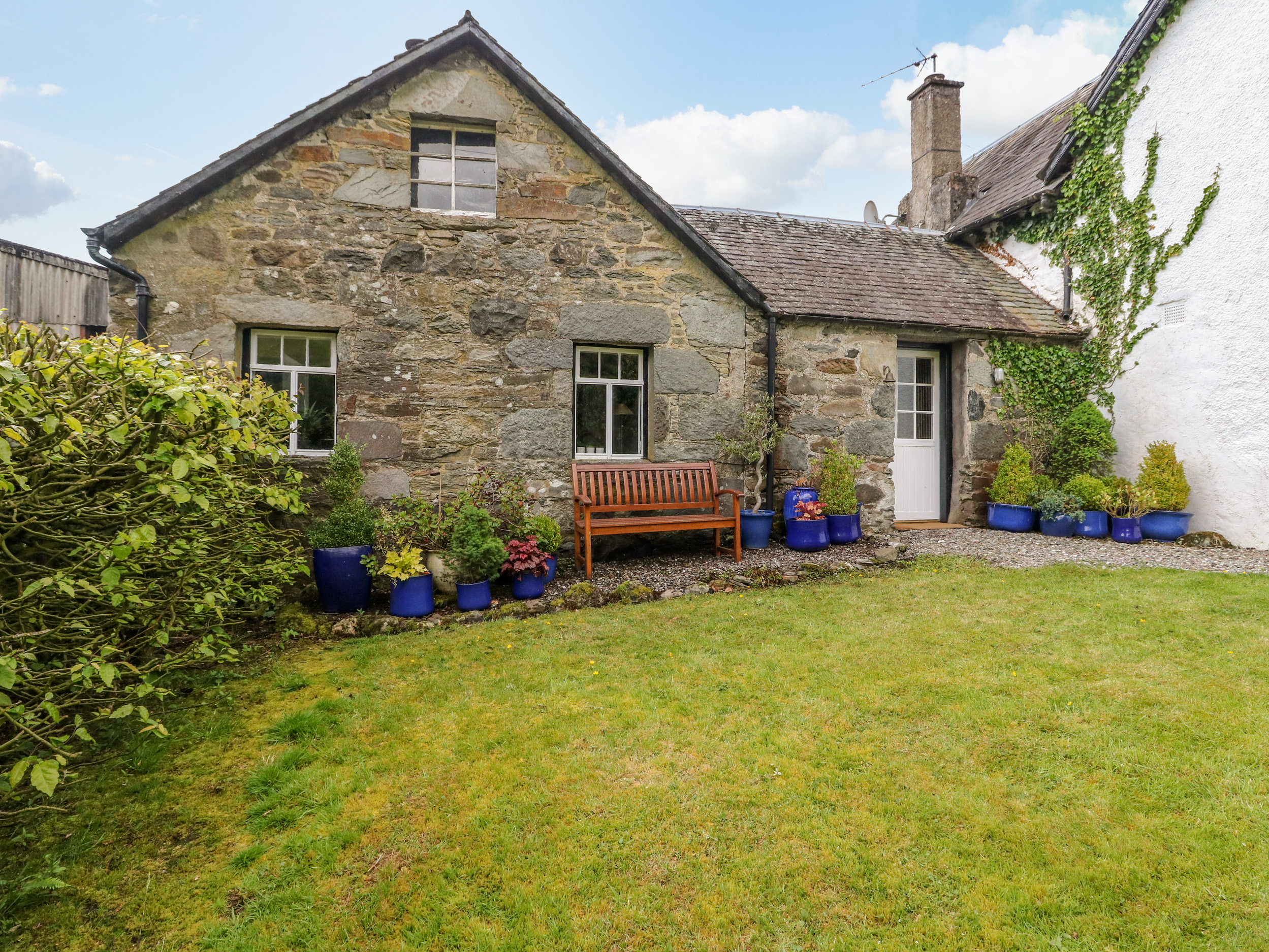 Inglis Nook Cottage - Sleeps 5