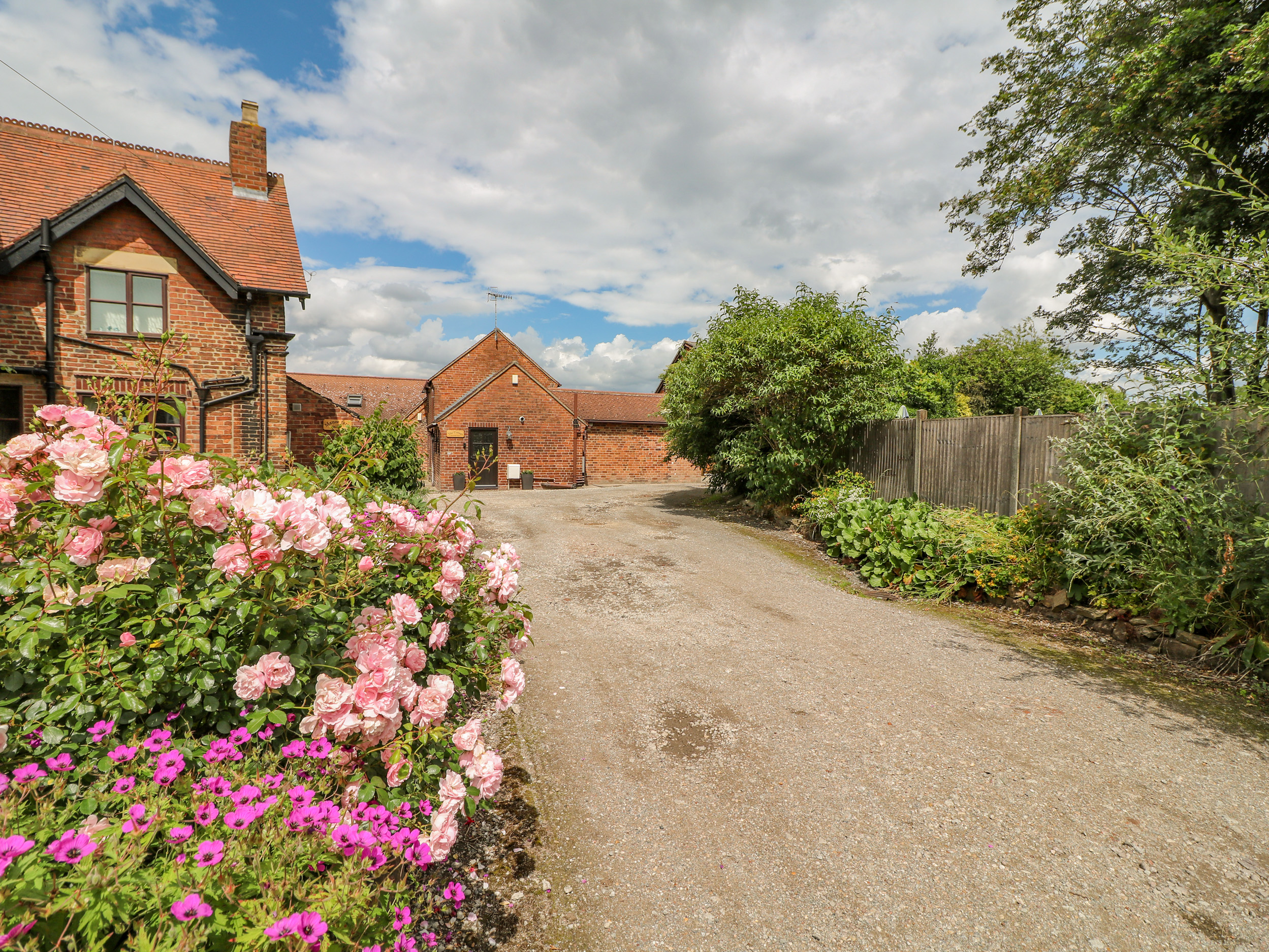 Holiday cottage in Ilkeston, Derbyshire - Photo 1