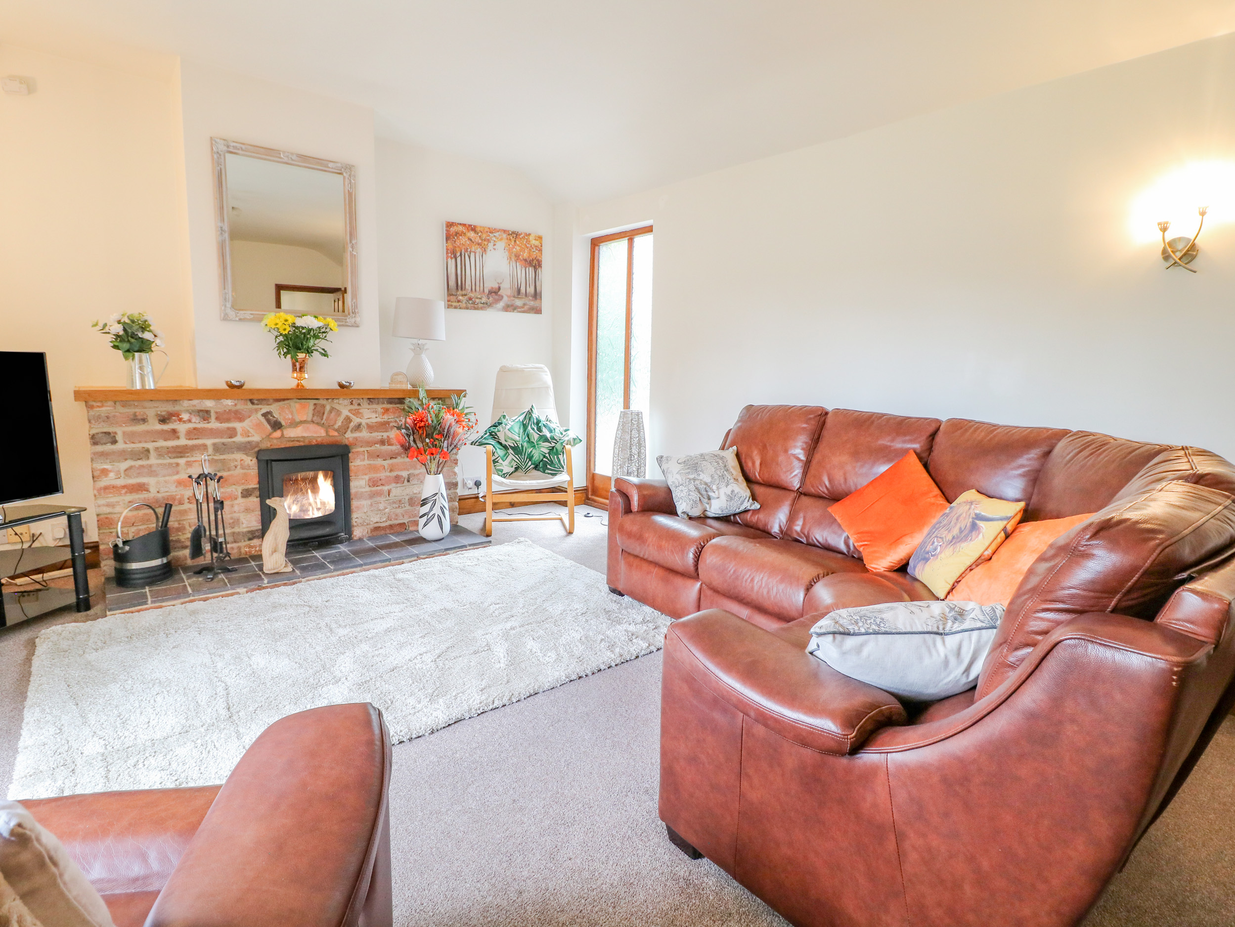 Holiday cottage in Ilkeston, Derbyshire - Photo 3