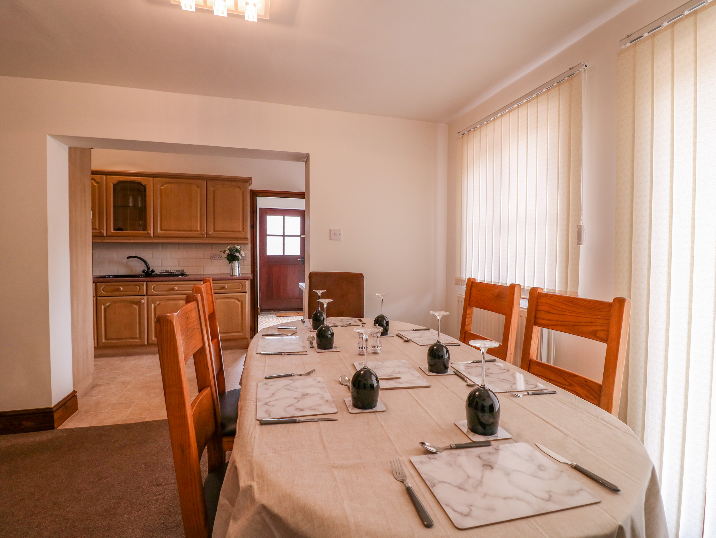 Holiday cottage in Ilkeston, Derbyshire - Photo 6