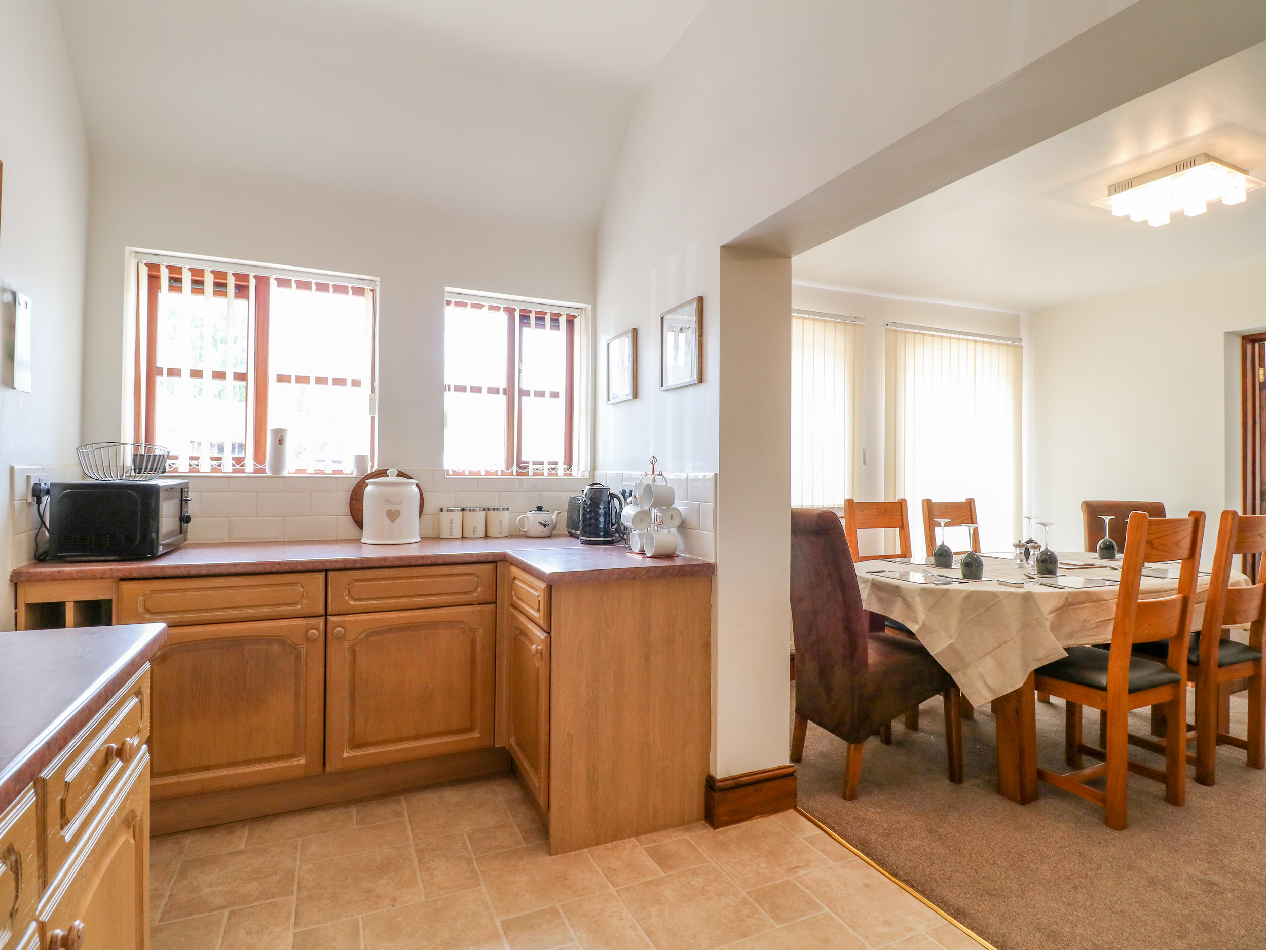 Holiday cottage in Ilkeston, Derbyshire - Photo 8