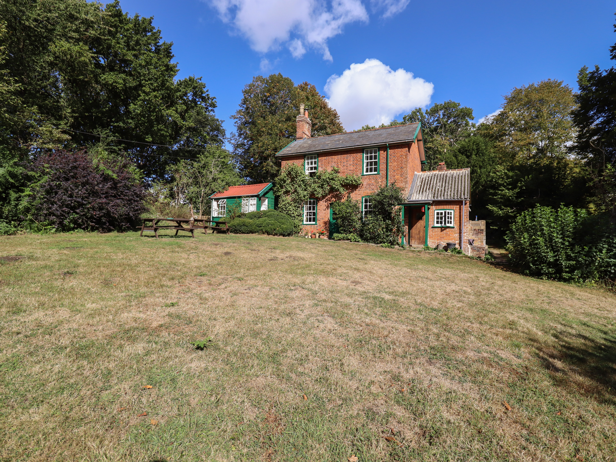 Holiday cottage in Assington, Suffolk - Photo 1