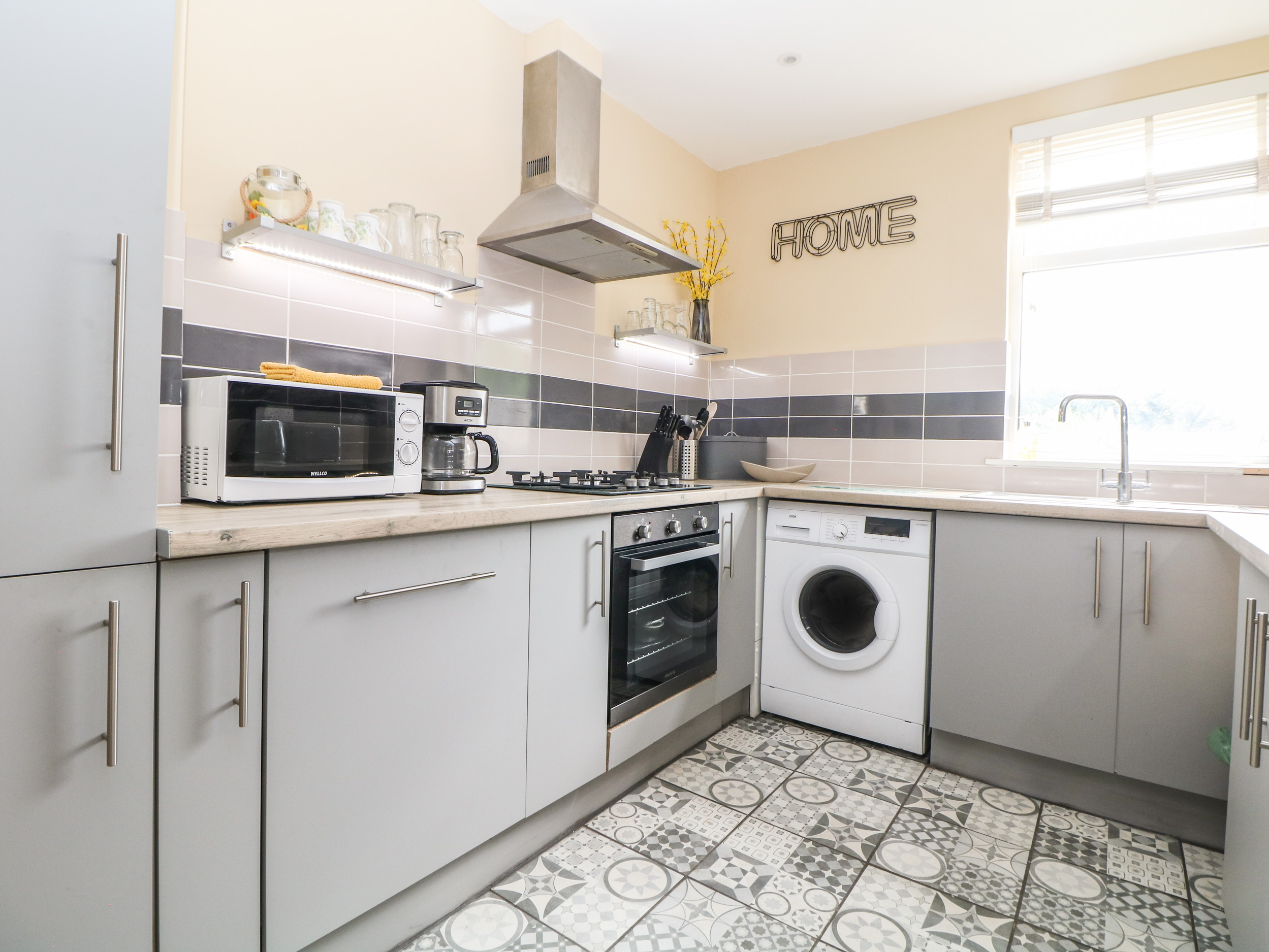 Holiday cottage in Clowne, Derbyshire - Photo 9