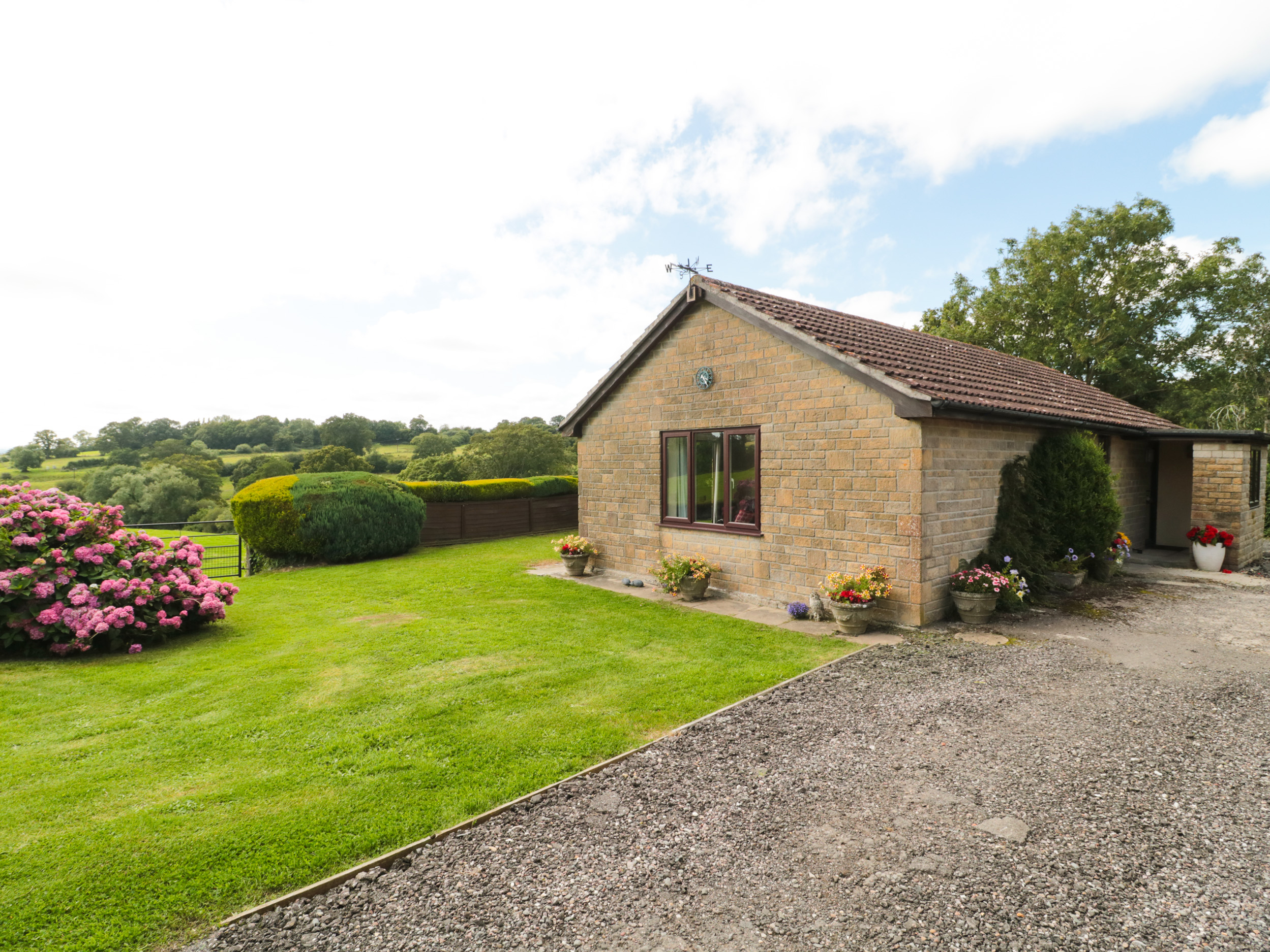 Holiday cottage, Shaftesbury (Ryecross Farm Cottage)