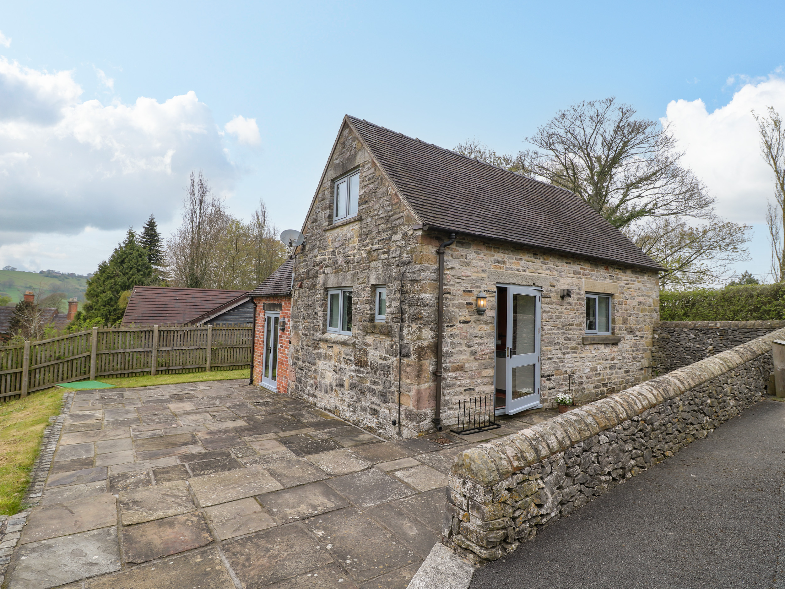 Holiday cottage in Ashbourne, Derbyshire - Photo 1