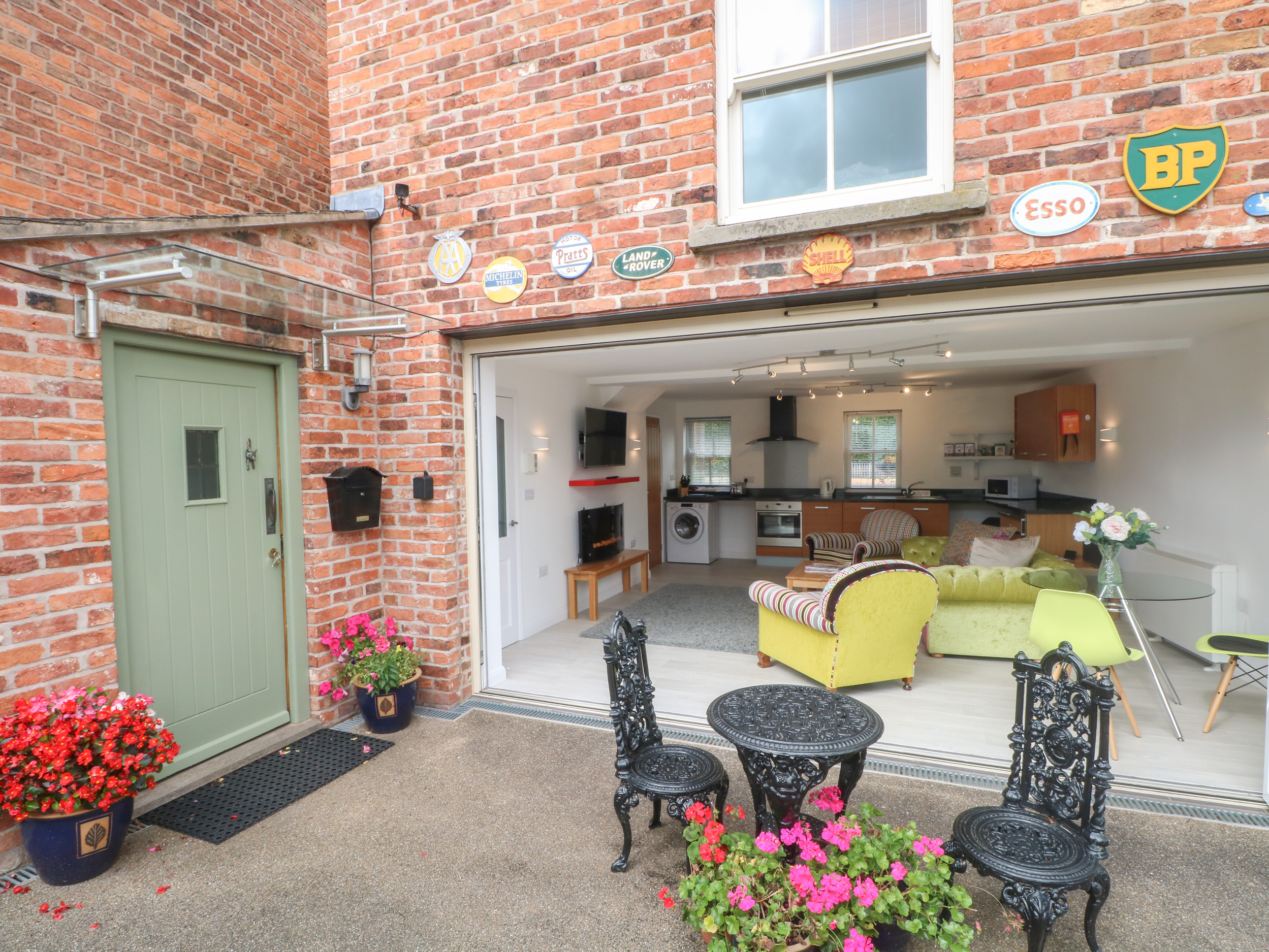 Holiday cottage, Holt (The Lodge at Cross Cottage)