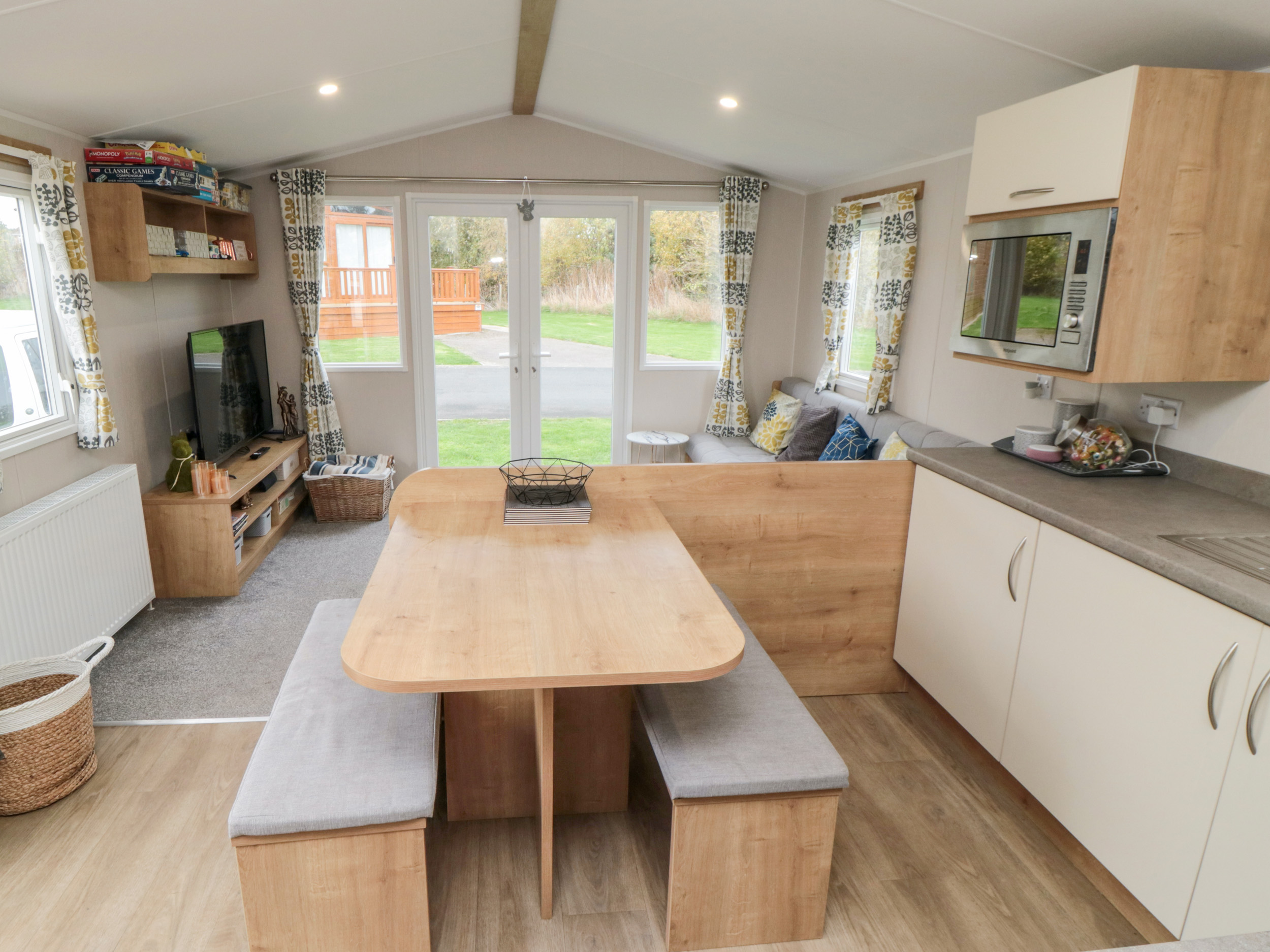 Holiday cottage, Cayton ()