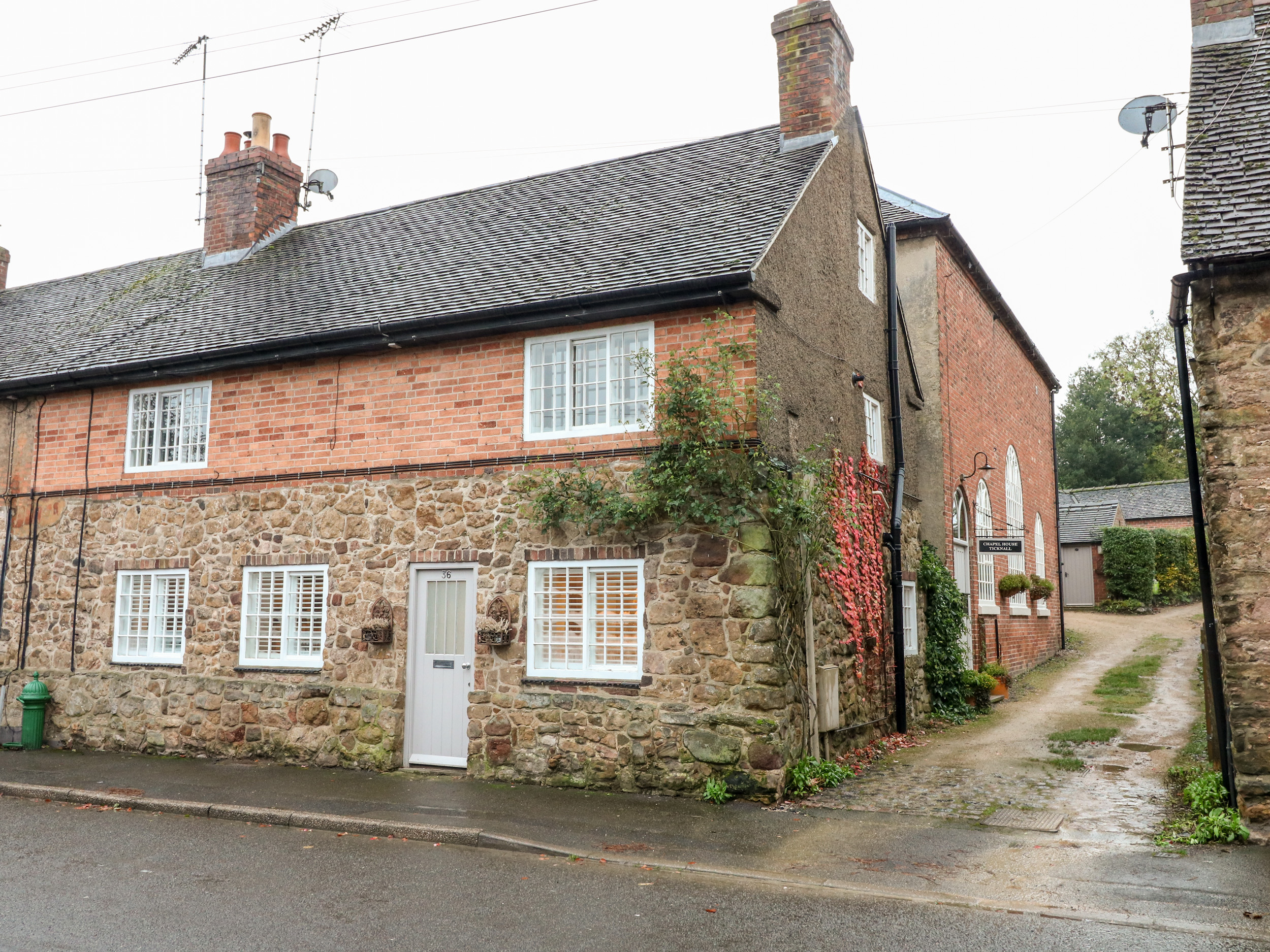 Holiday cottage in Ticknall, Derbyshire - Photo 3