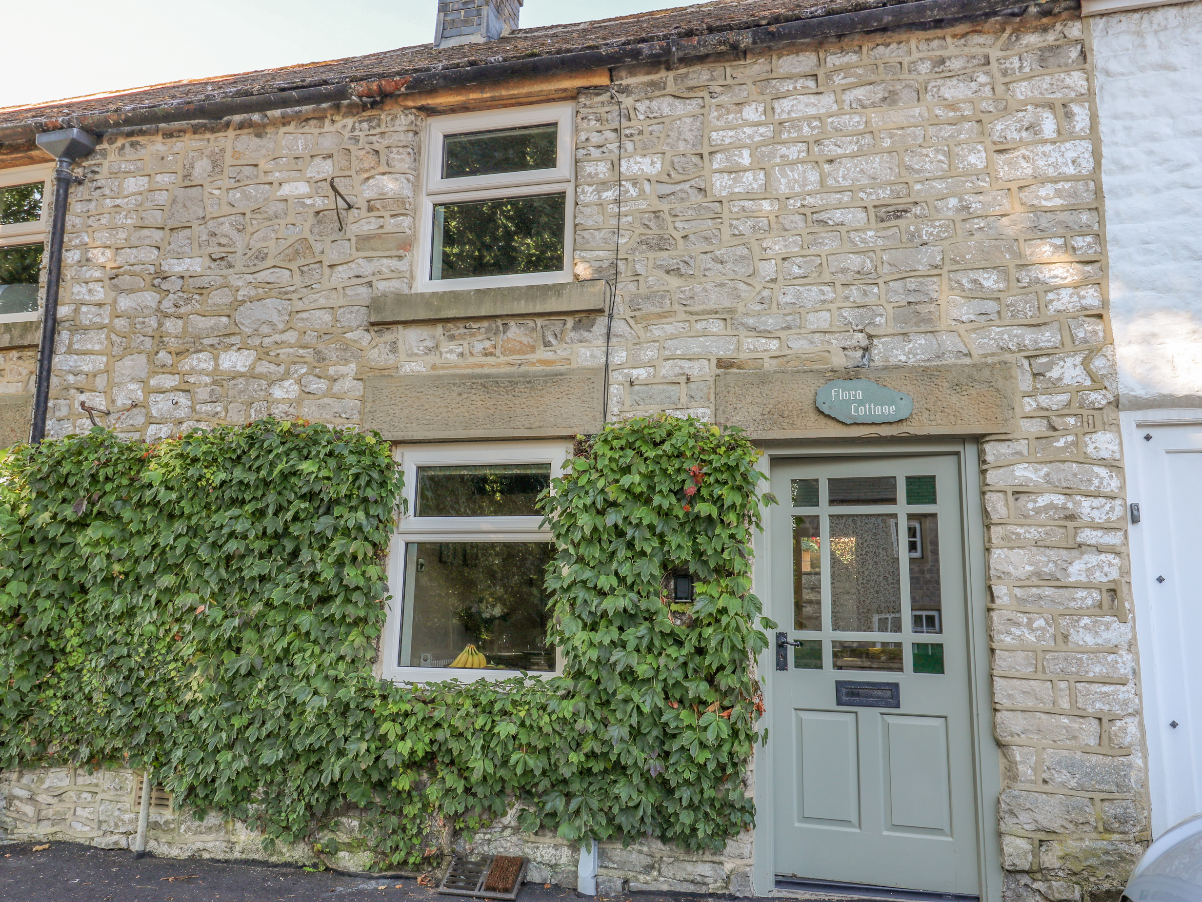 Holiday cottage in Tideswell, Derbyshire - Photo 2