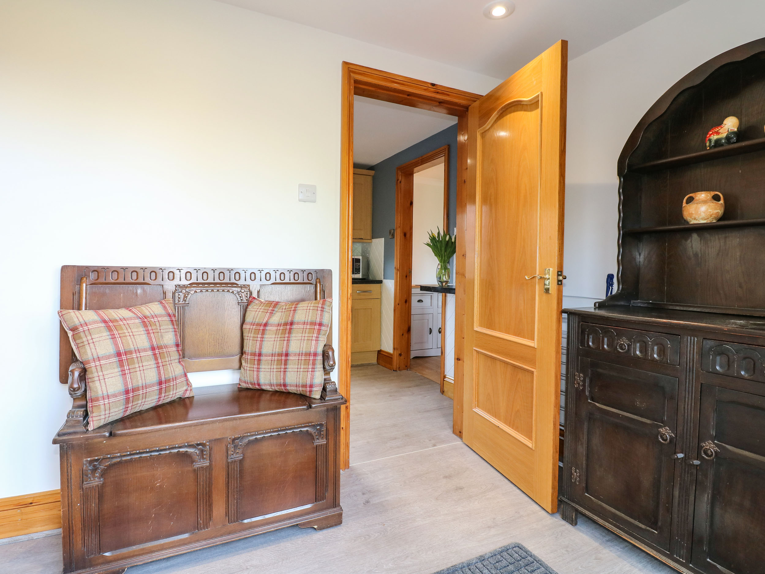 Holiday cottage in Snelston, Derbyshire - Photo 7