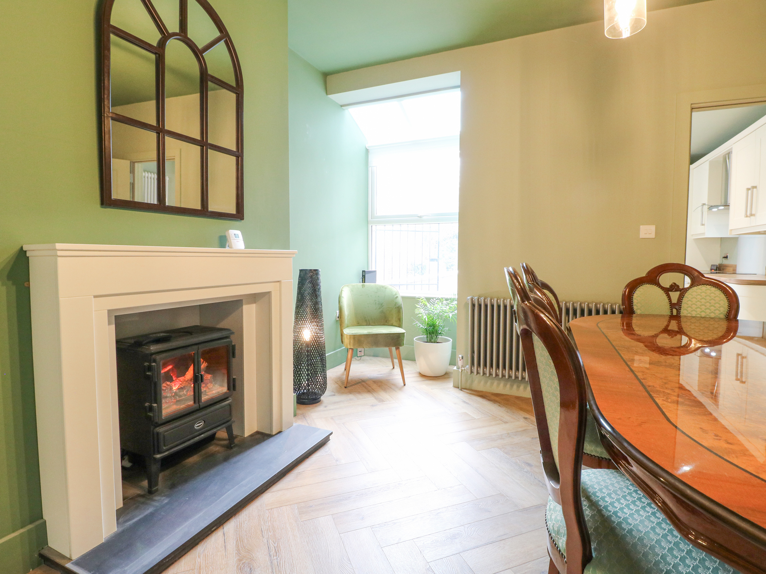 Holiday cottage in Chesterfield, Derbyshire - Photo 11