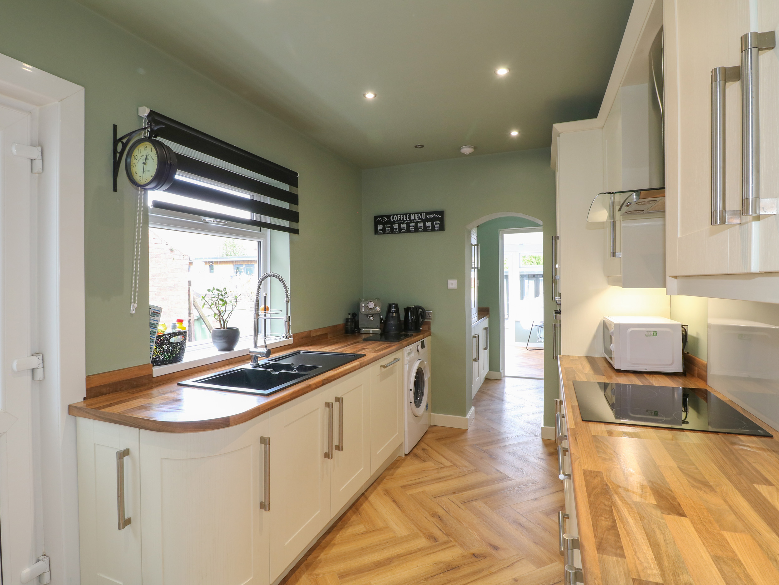Holiday cottage in Chesterfield, Derbyshire - Photo 5