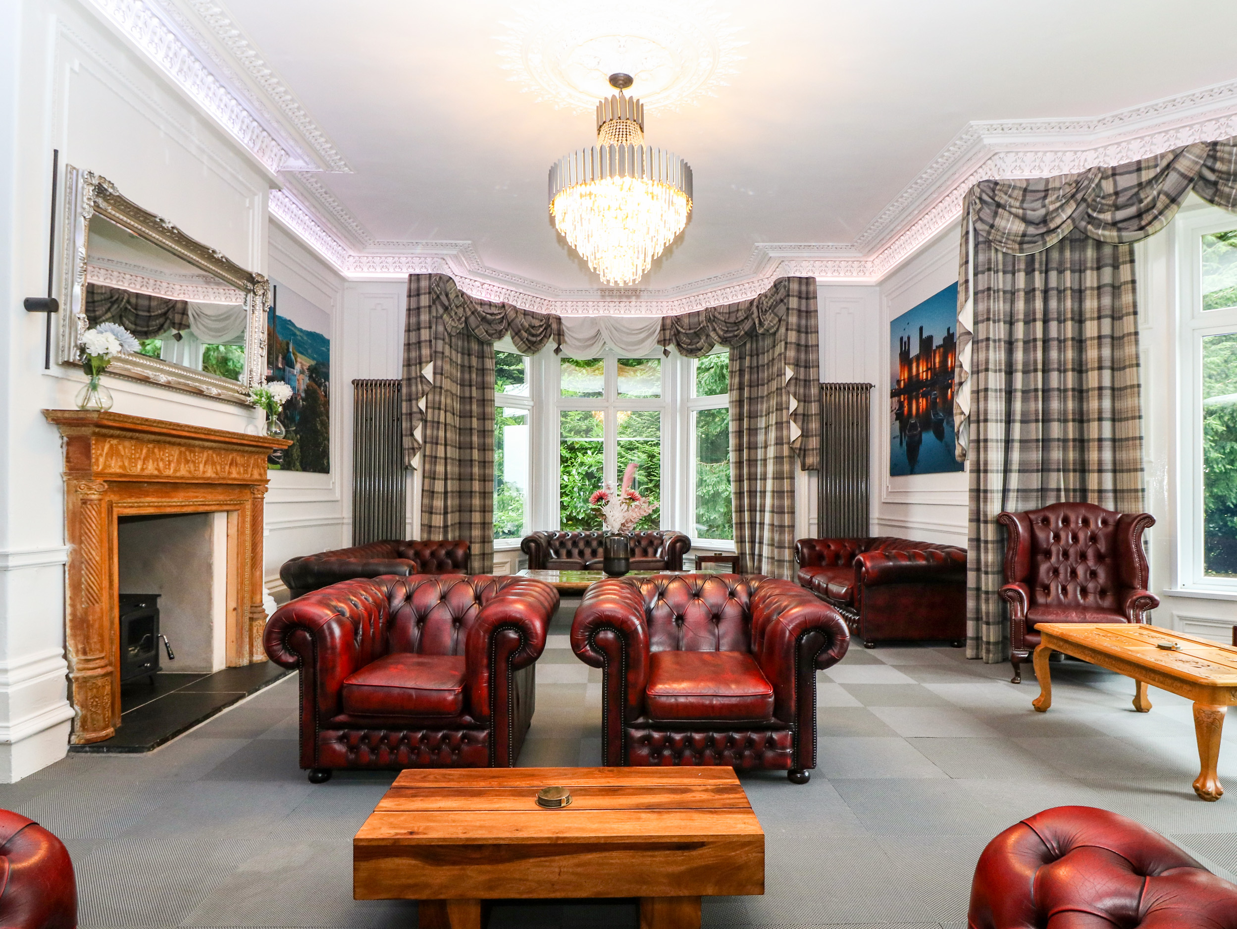 The Lloyd George - Sleeps 31