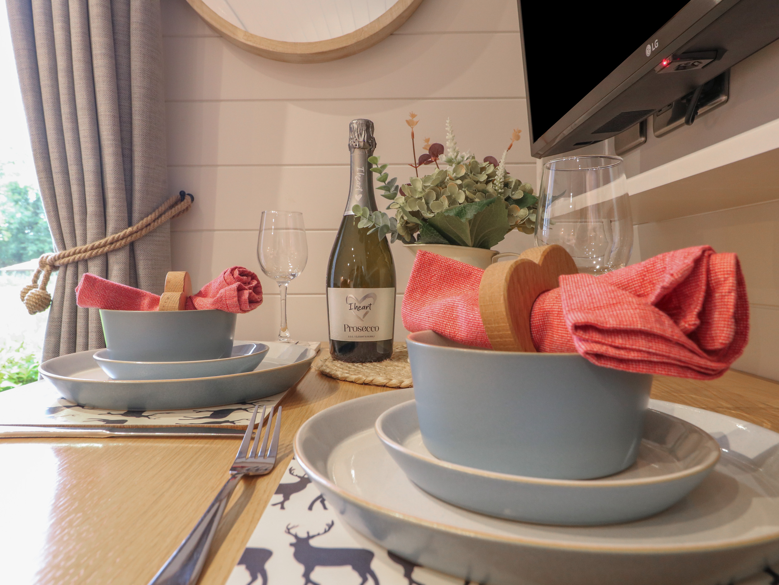 Holiday cottage in Ashbourne, Derbyshire - Photo 11