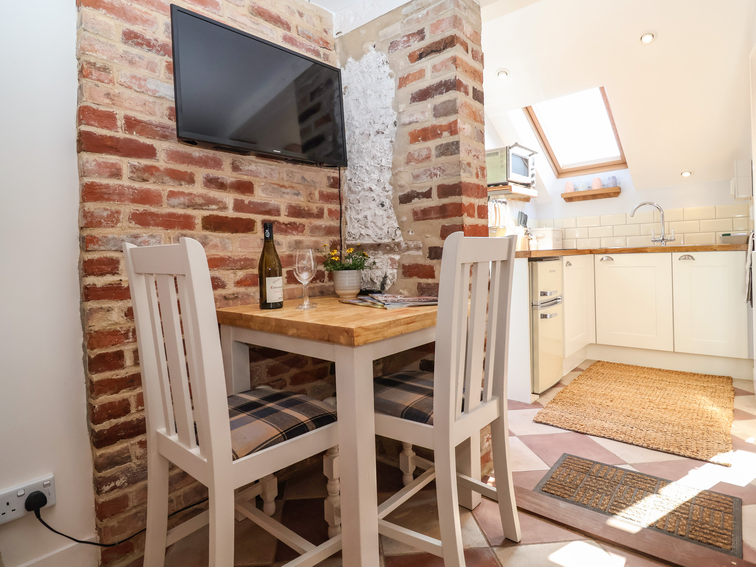 Holiday cottage in Snape, Suffolk - Photo 10
