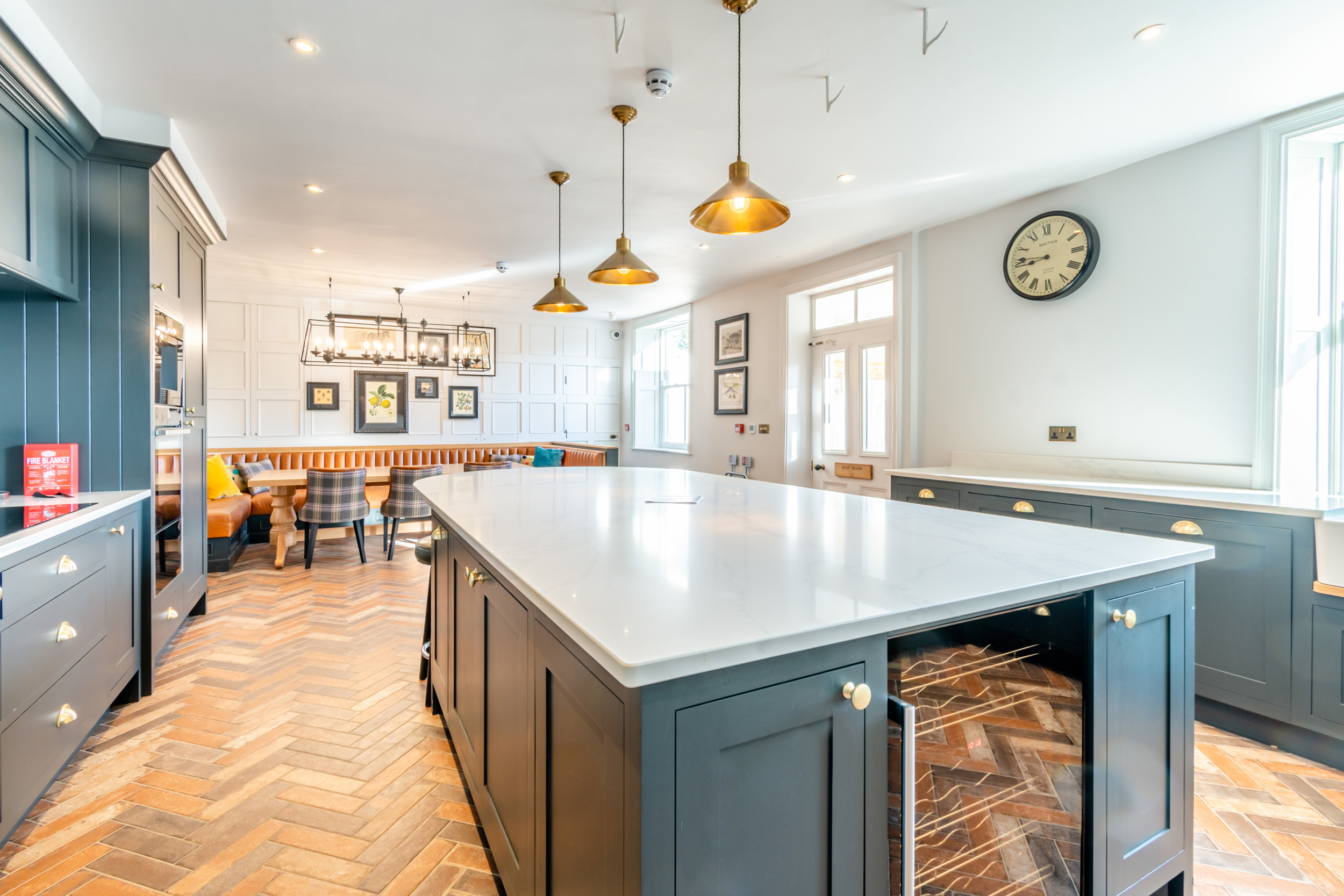 Carlton Manor - Sleeps 22