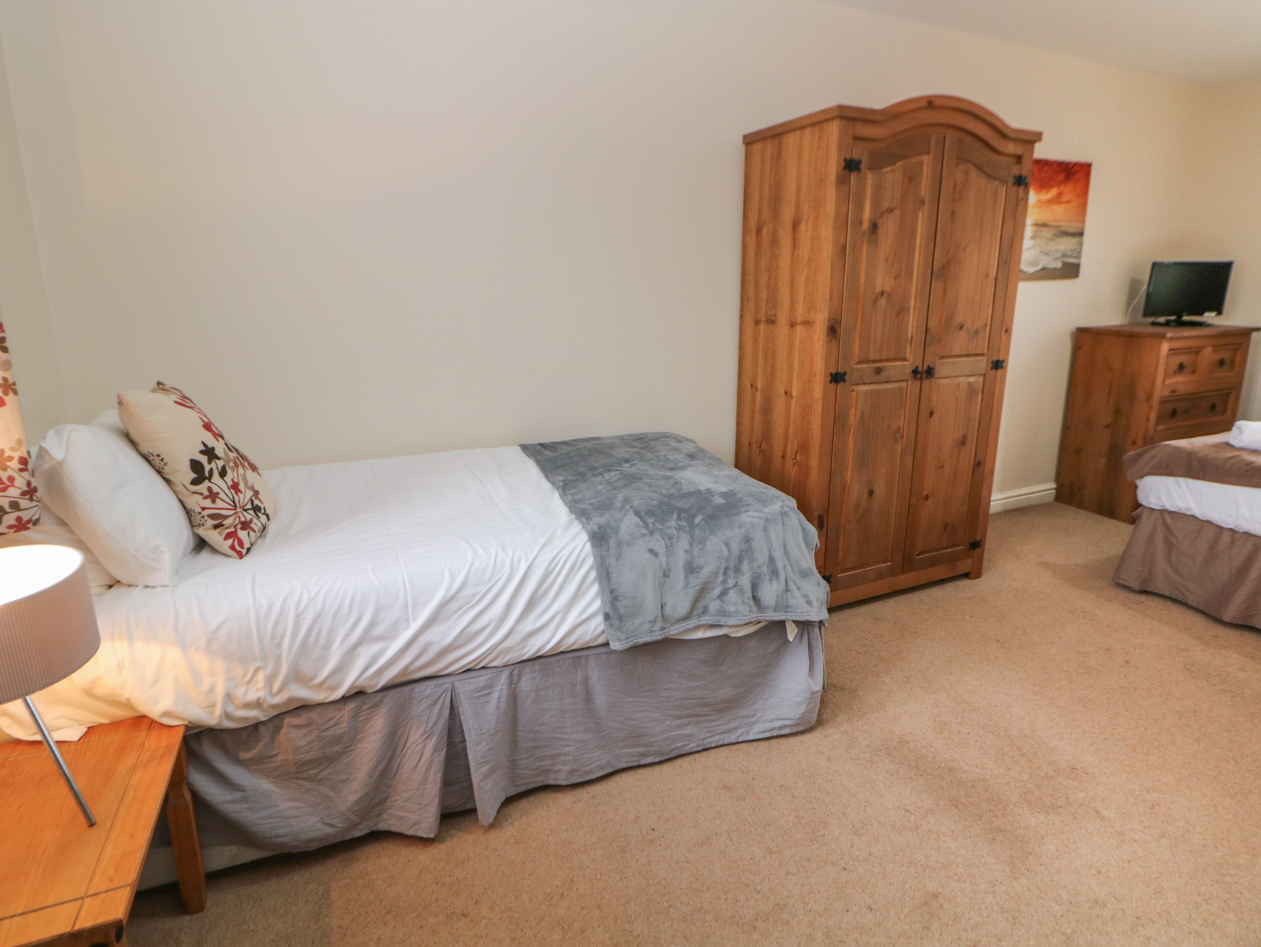 Holiday cottage in Two Dales, Derbyshire - Photo 11