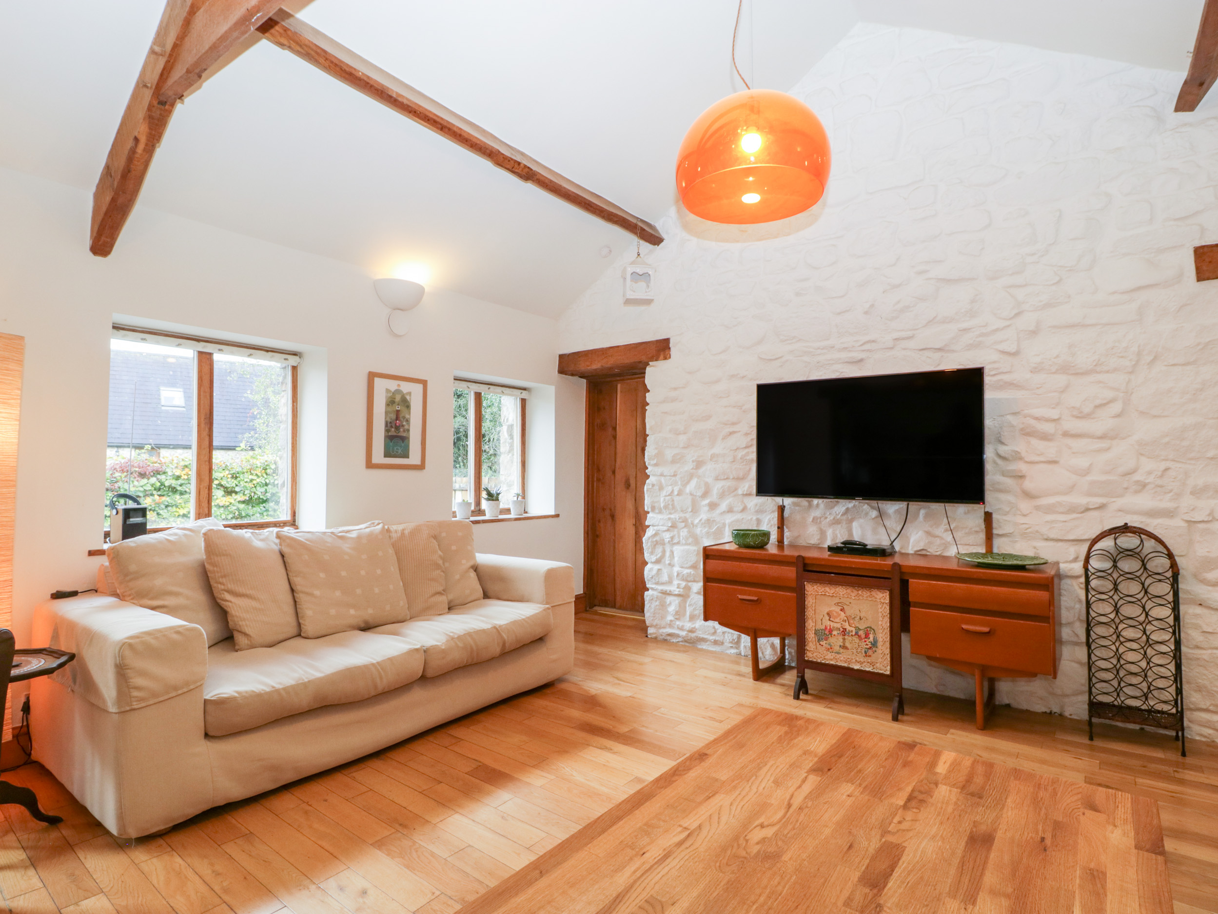 Mistletoe Cottage - Sleeps 12
