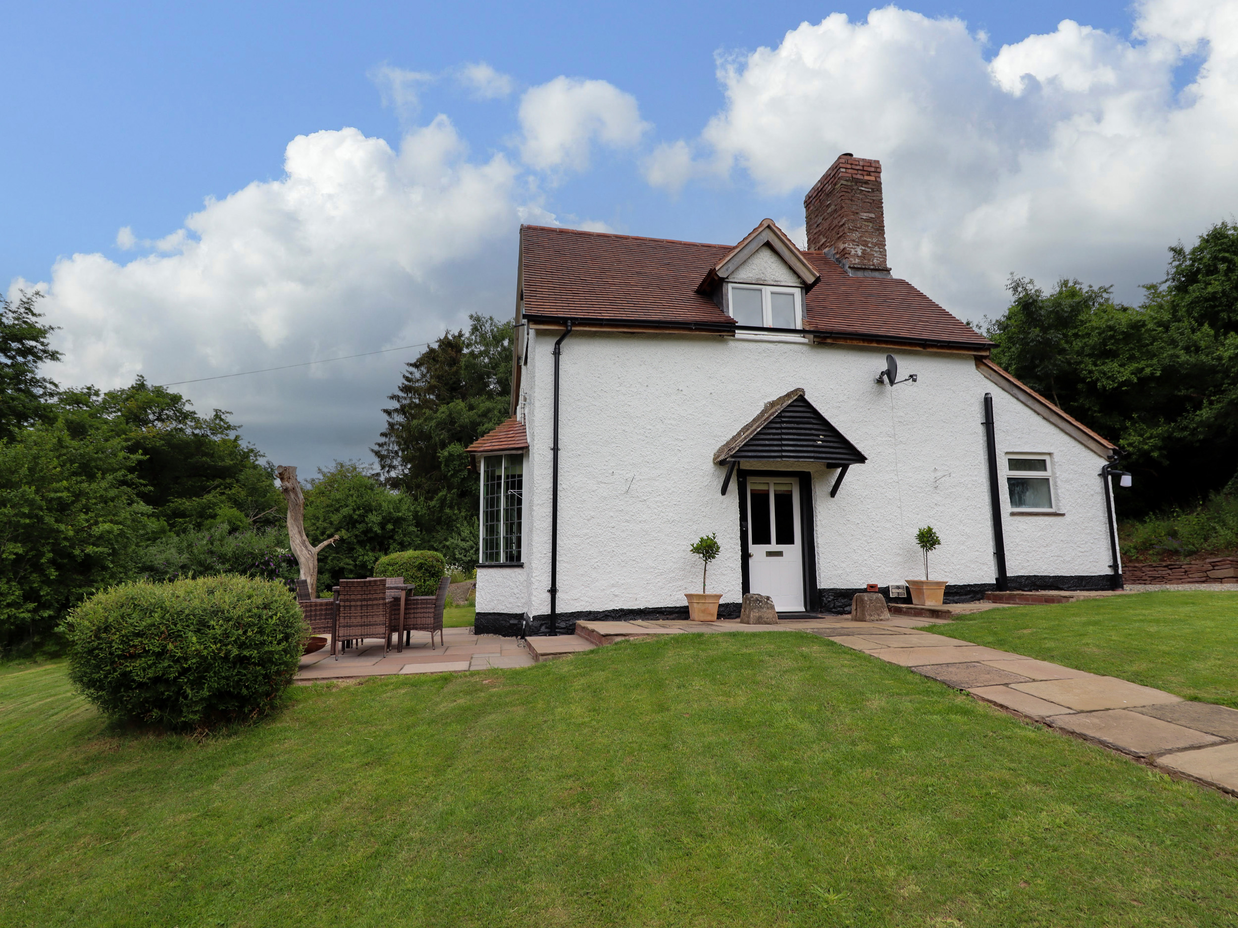 Grove Cottage - Sleeps 4