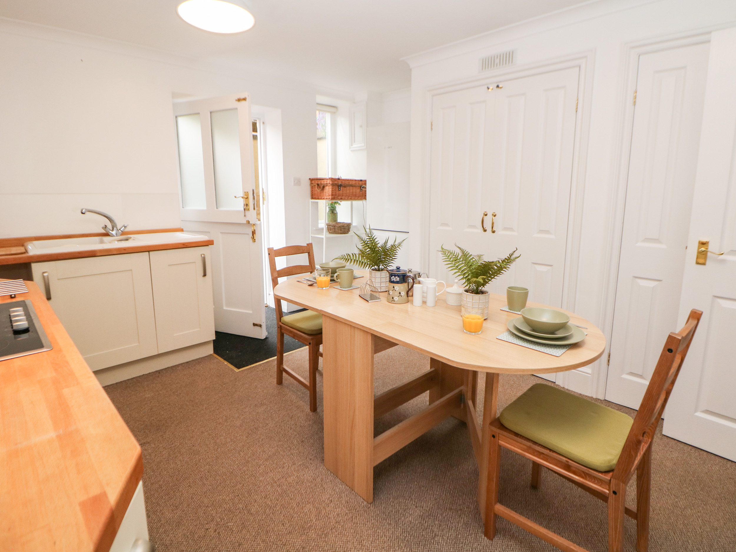Holiday cottage in Buxton, Derbyshire - Photo 7