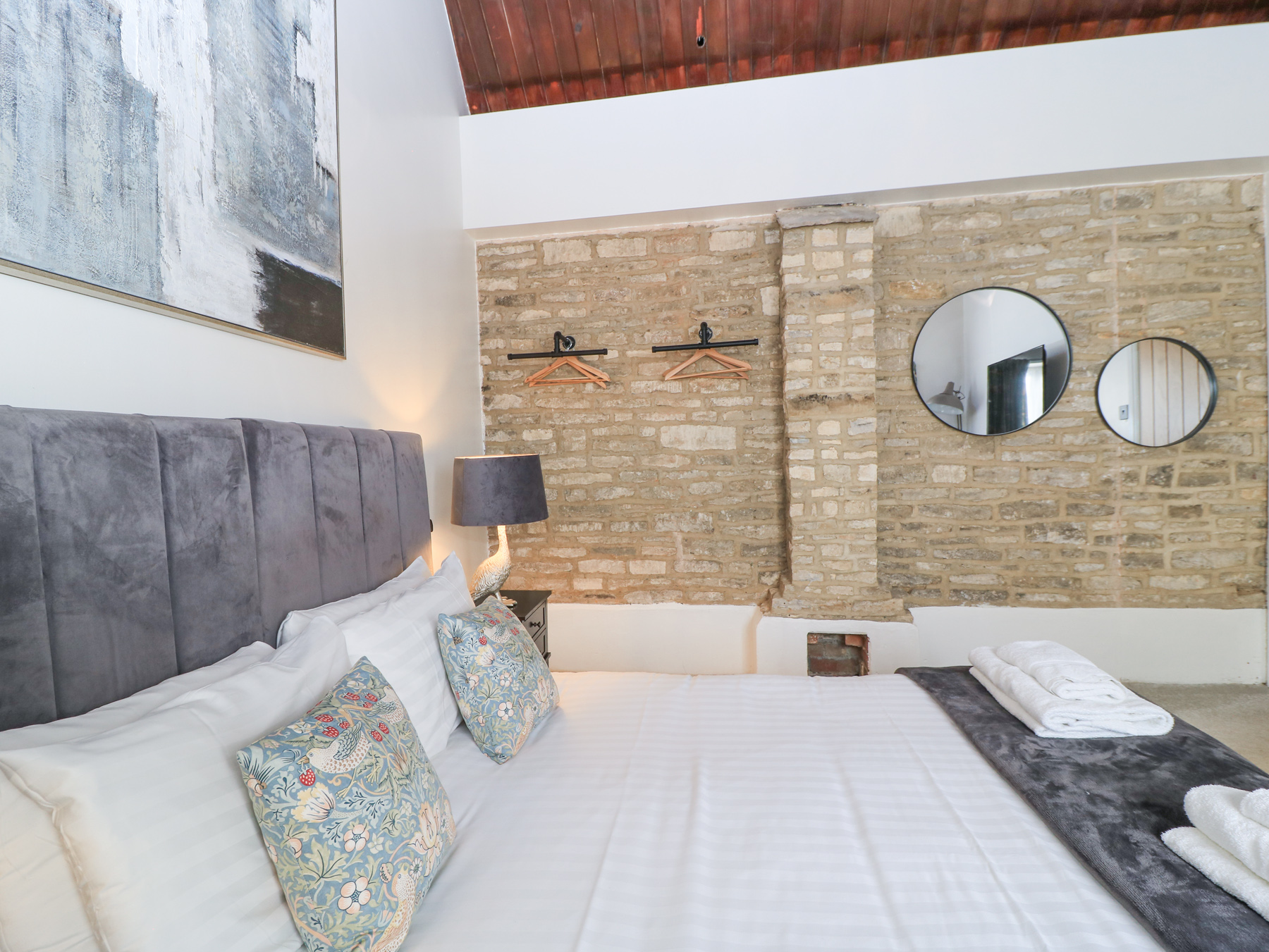 Holiday cottage in Crudwell, Wiltshire - Photo 9