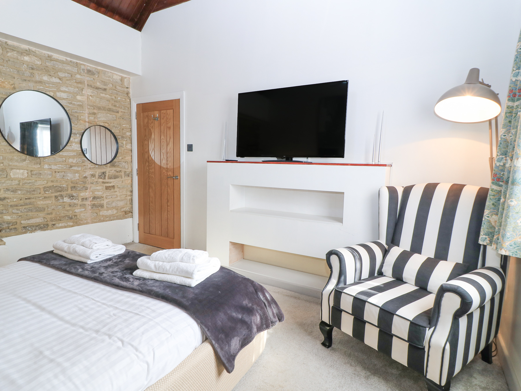 Holiday cottage in Crudwell, Wiltshire - Photo 10