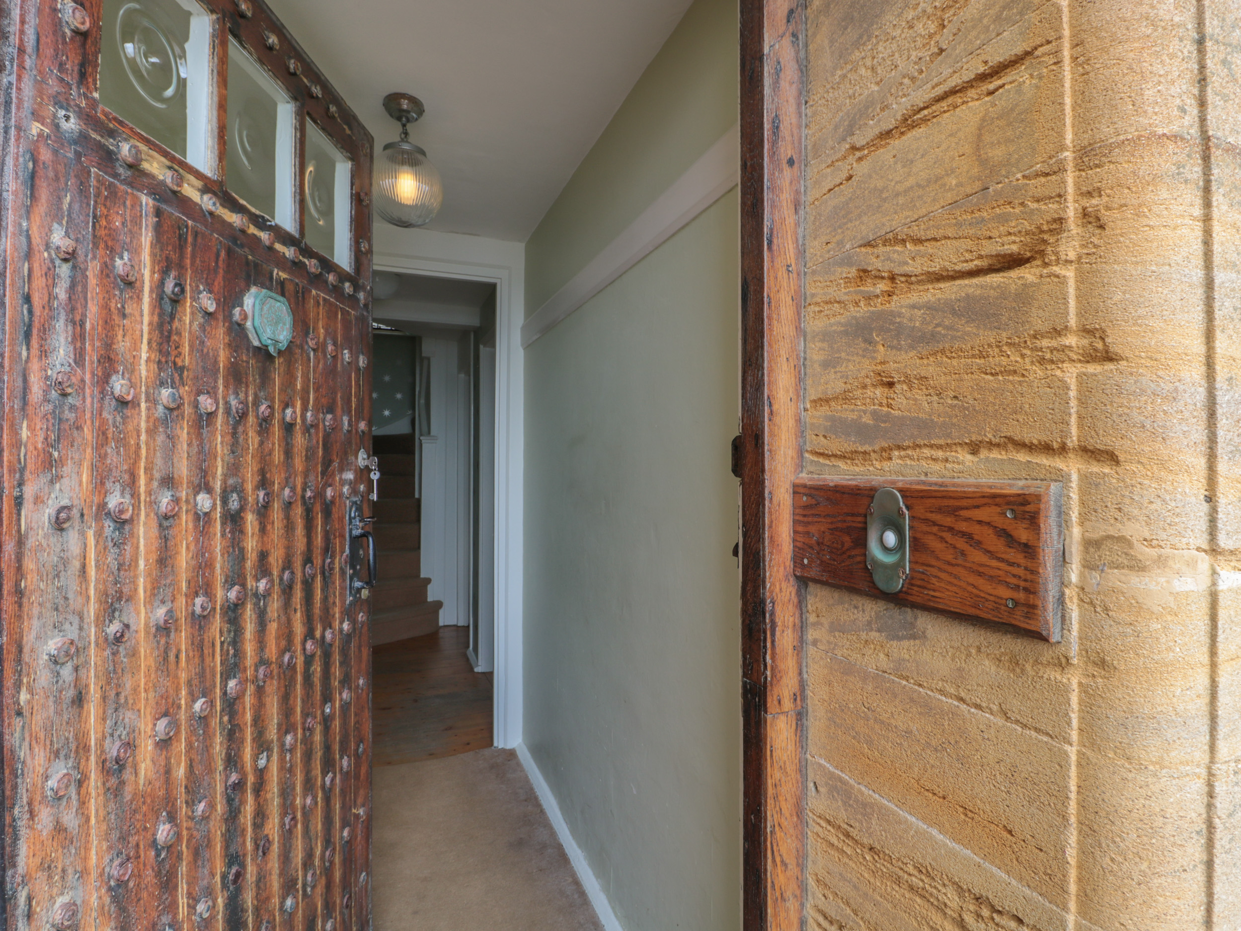 Sundial House - Sleeps 9