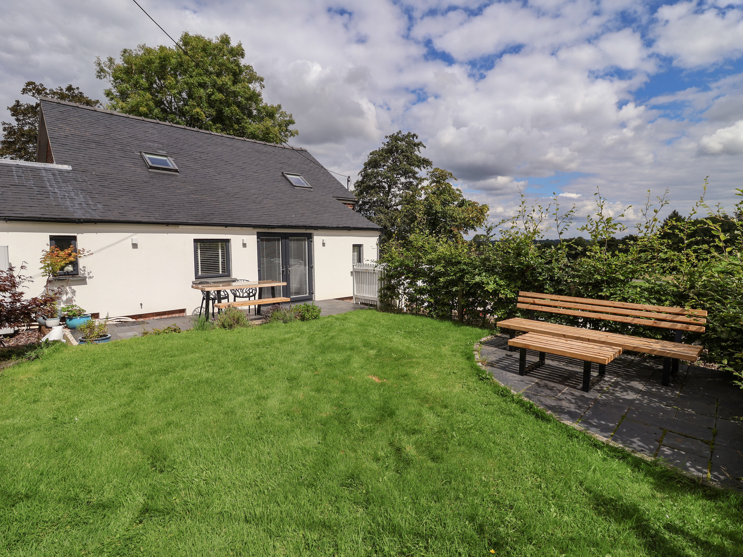 Holiday cottage in Stretton, Derbyshire - Photo 2