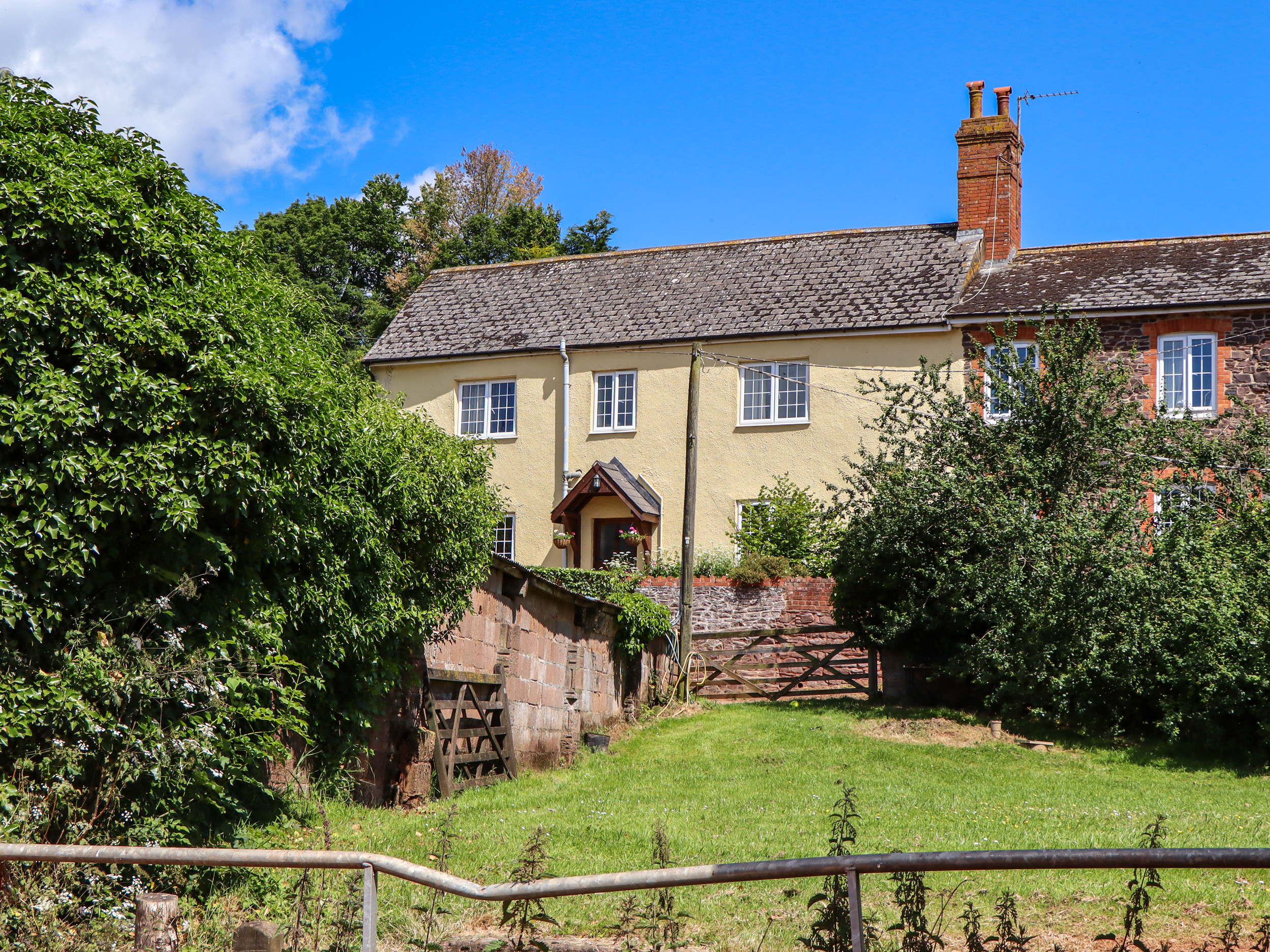 Holiday cottage, Tiverton (Twyford Farm Cottage)