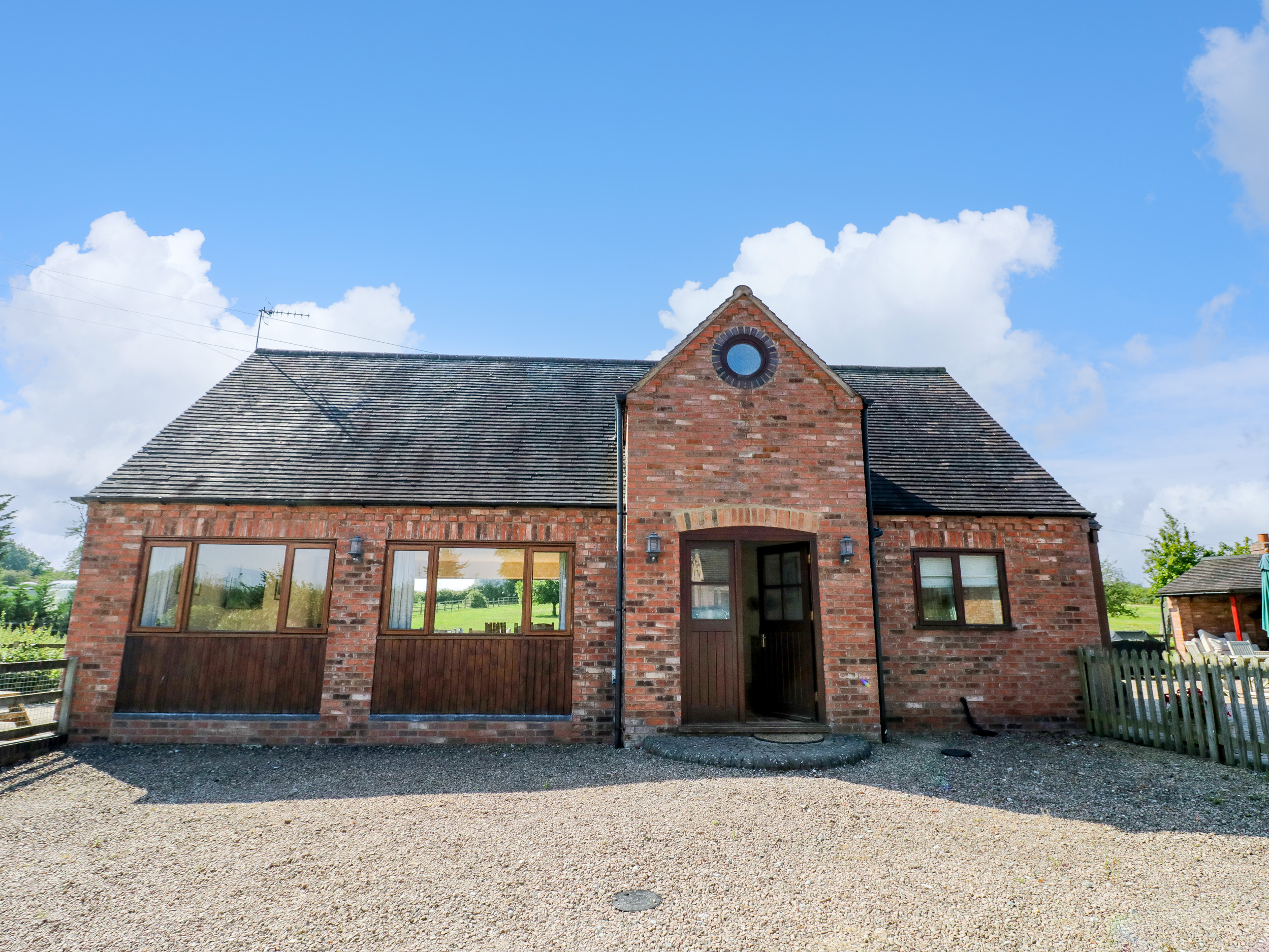 Holiday cottage, Upton Snodsbury (Little Owl Barn)