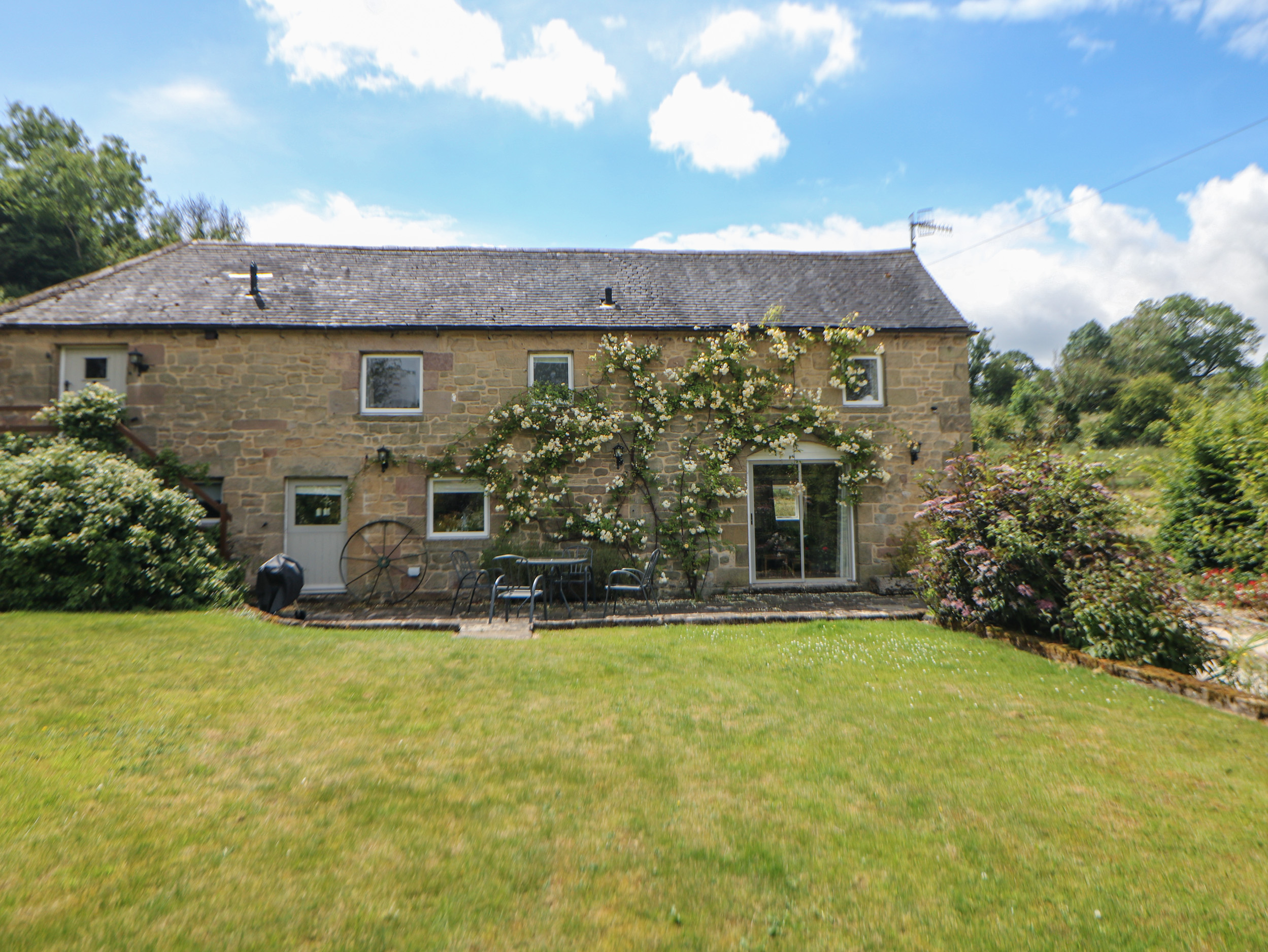 Holiday cottage in Youlgreave, Derbyshire - Photo 1