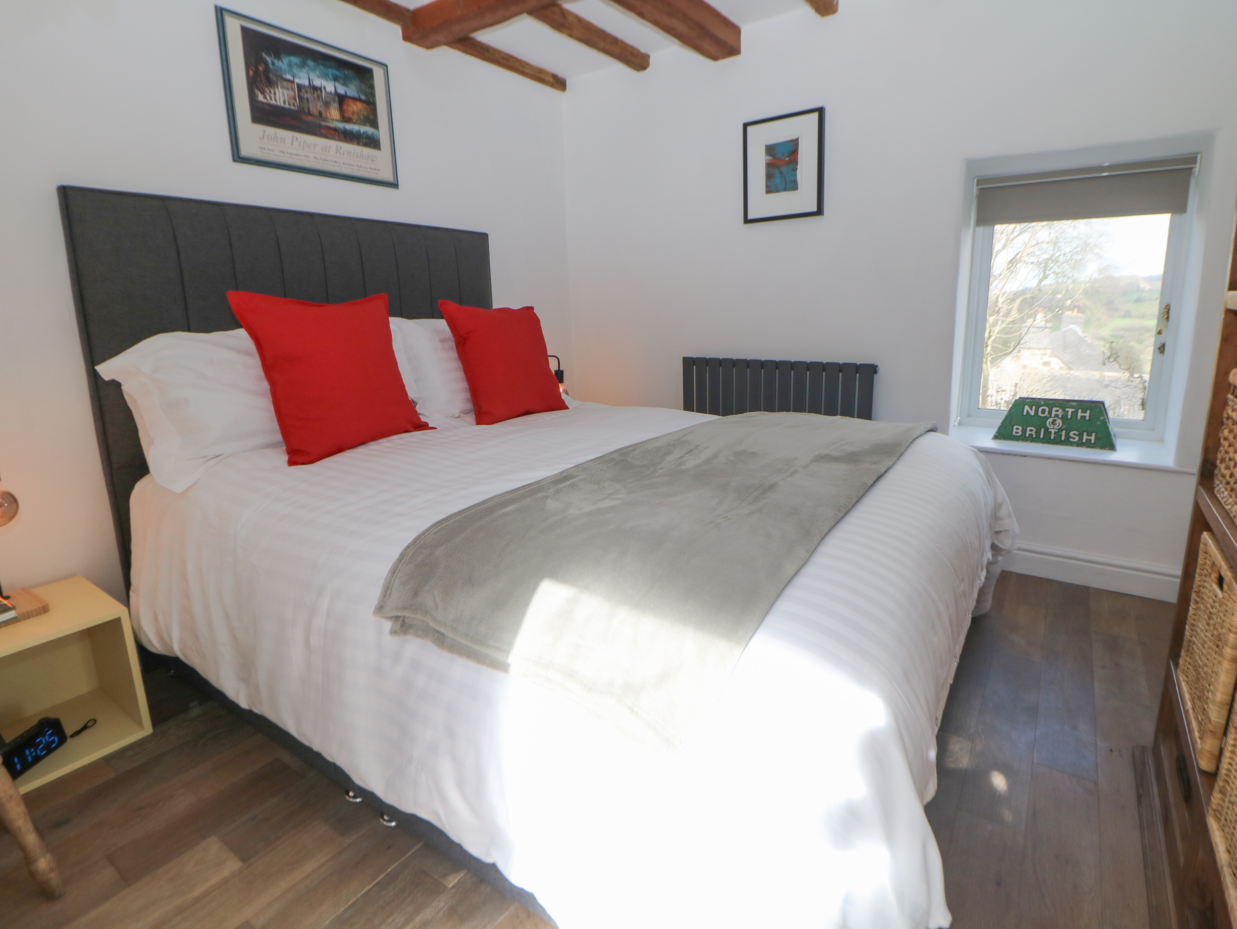 Holiday cottage in Winster, Derbyshire - Photo 9
