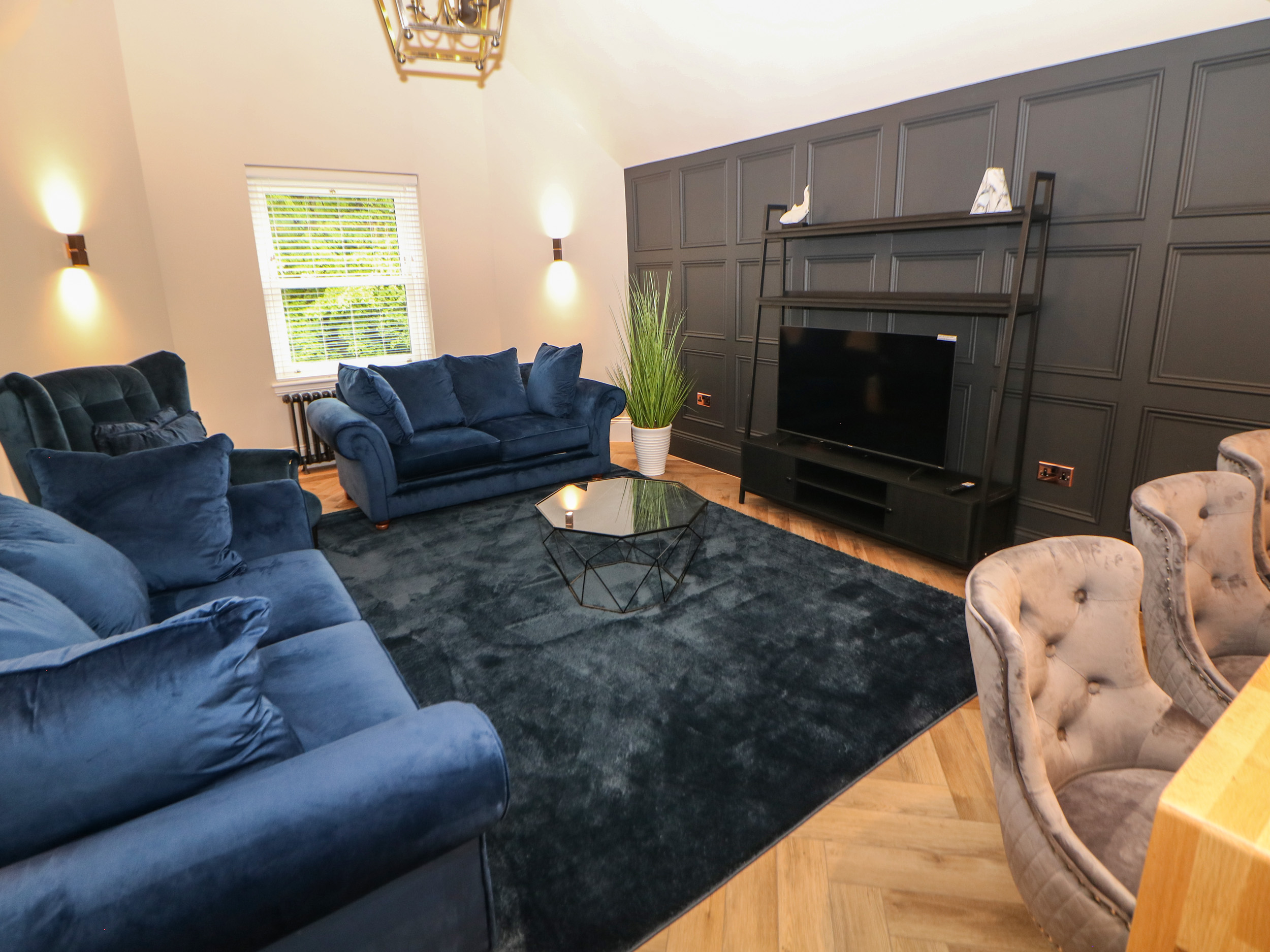 Holiday cottage in Buxton, Derbyshire - Photo 4