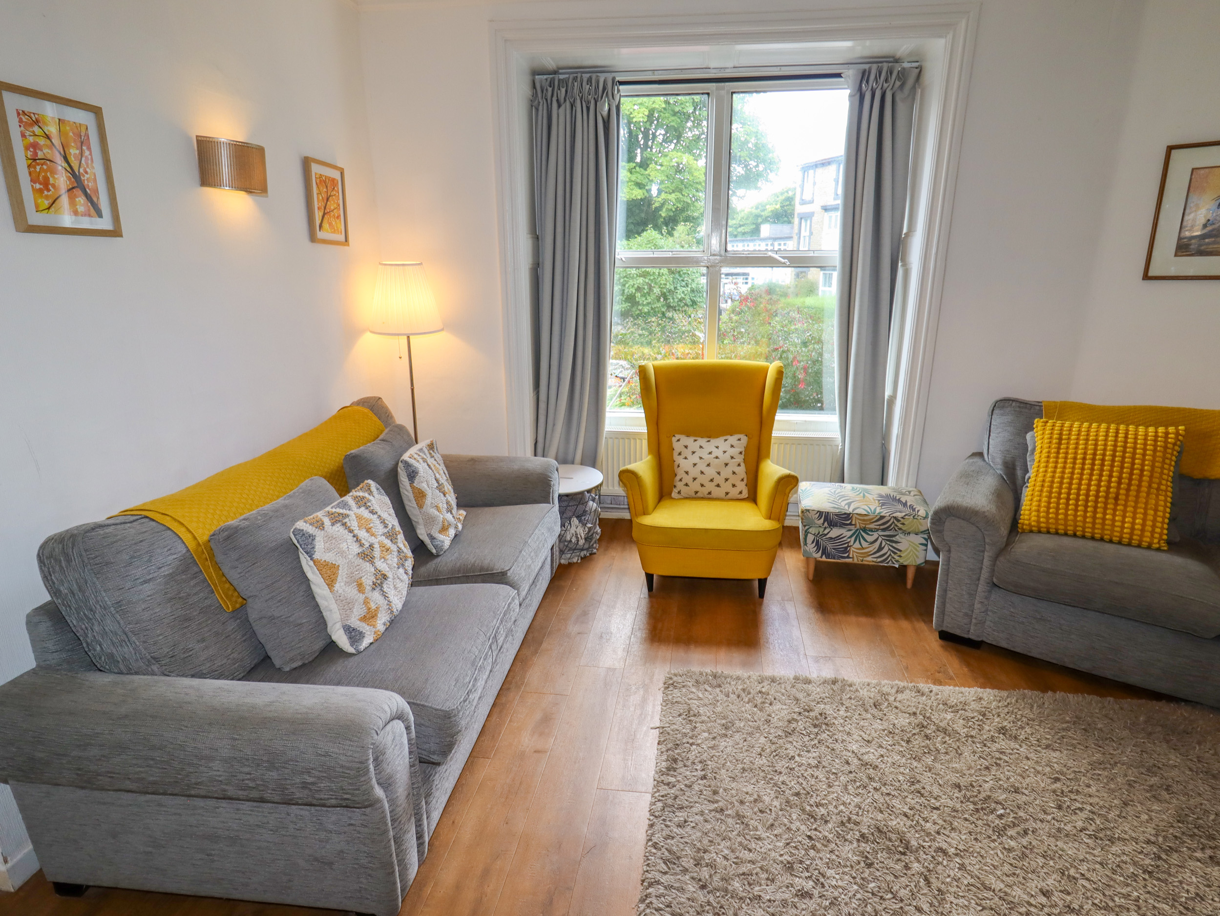 Holiday cottage in Buxton, Derbyshire - Photo 2