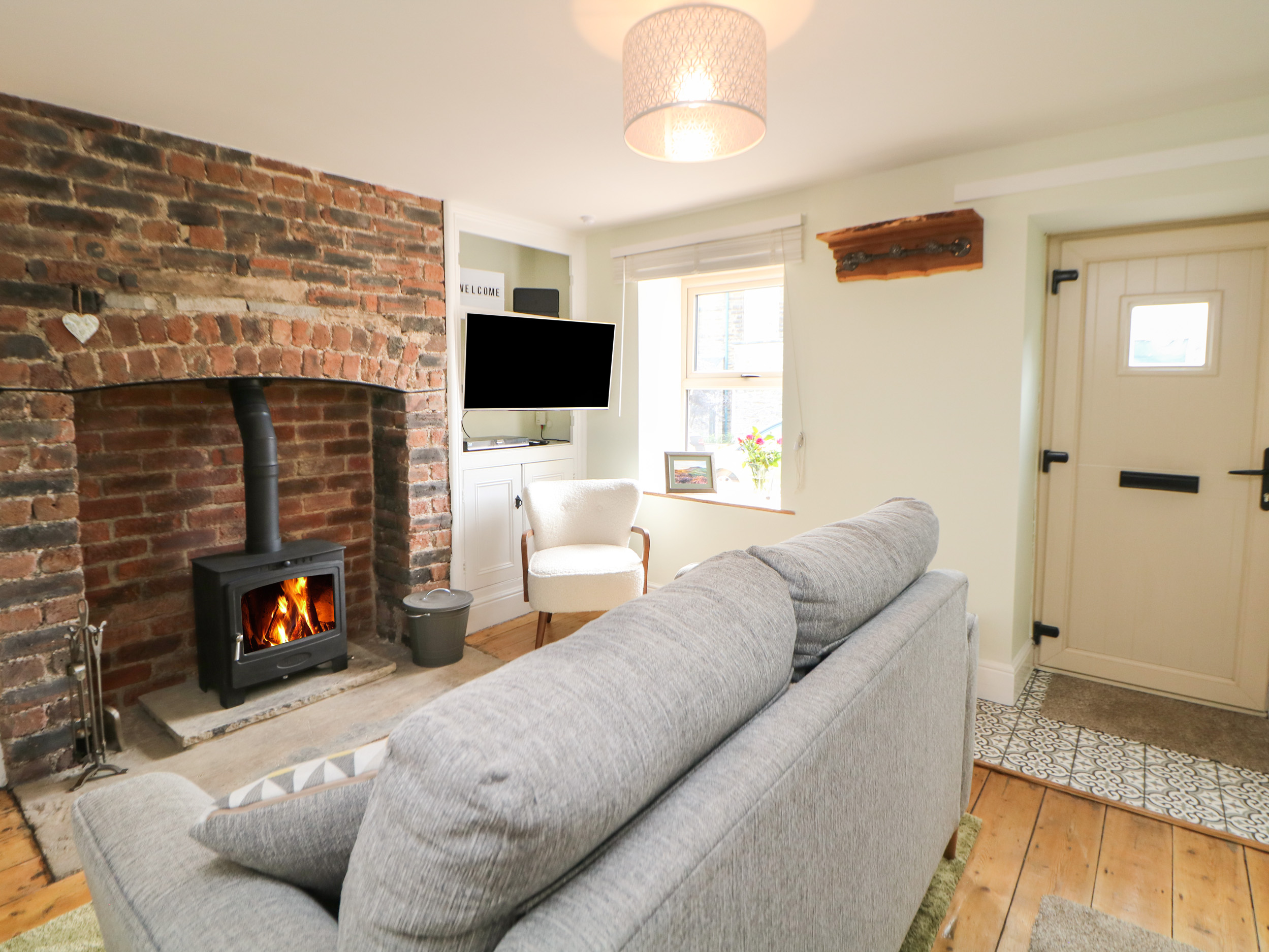 Holiday cottage in Bradwell, Derbyshire - Photo 3