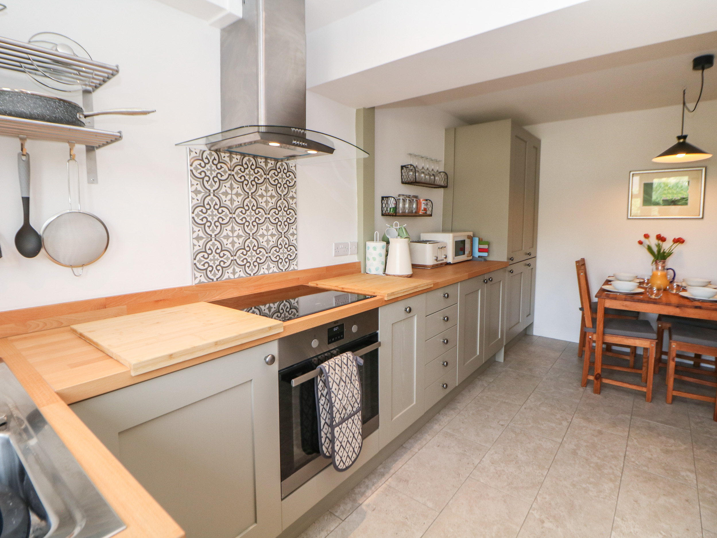 Holiday cottage in Bradwell, Derbyshire - Photo 9