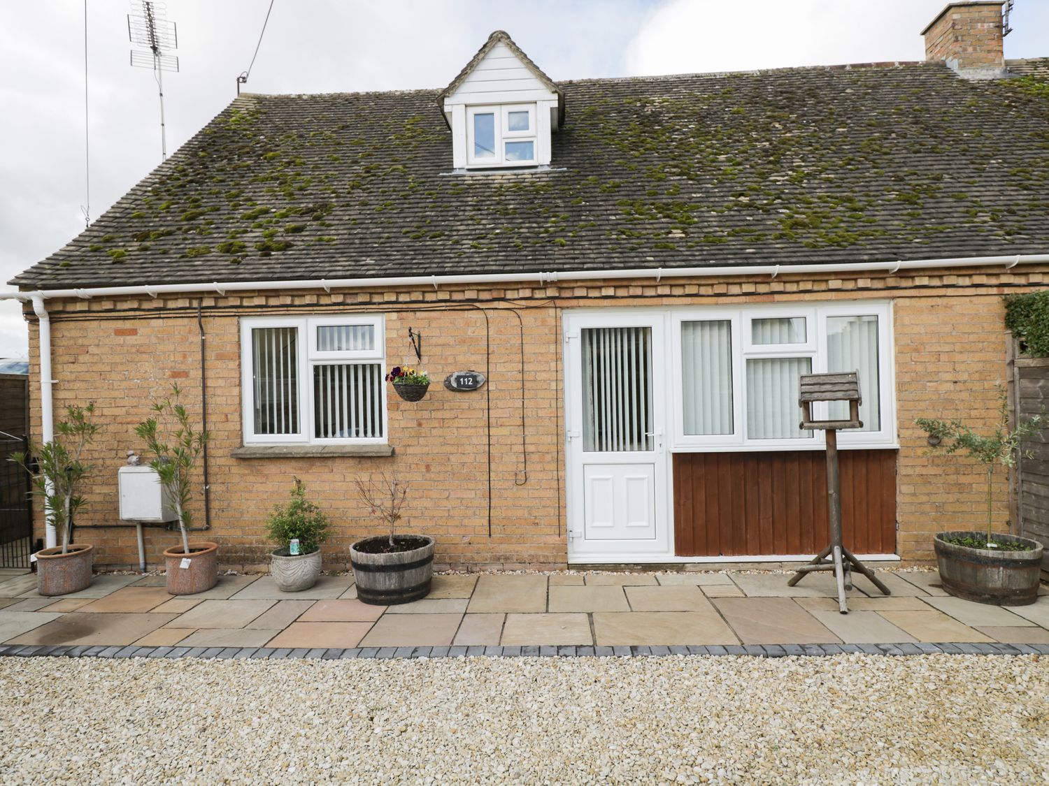 Holiday cottage in Milton-under-Wychwood, Oxfordshire - Photo 2