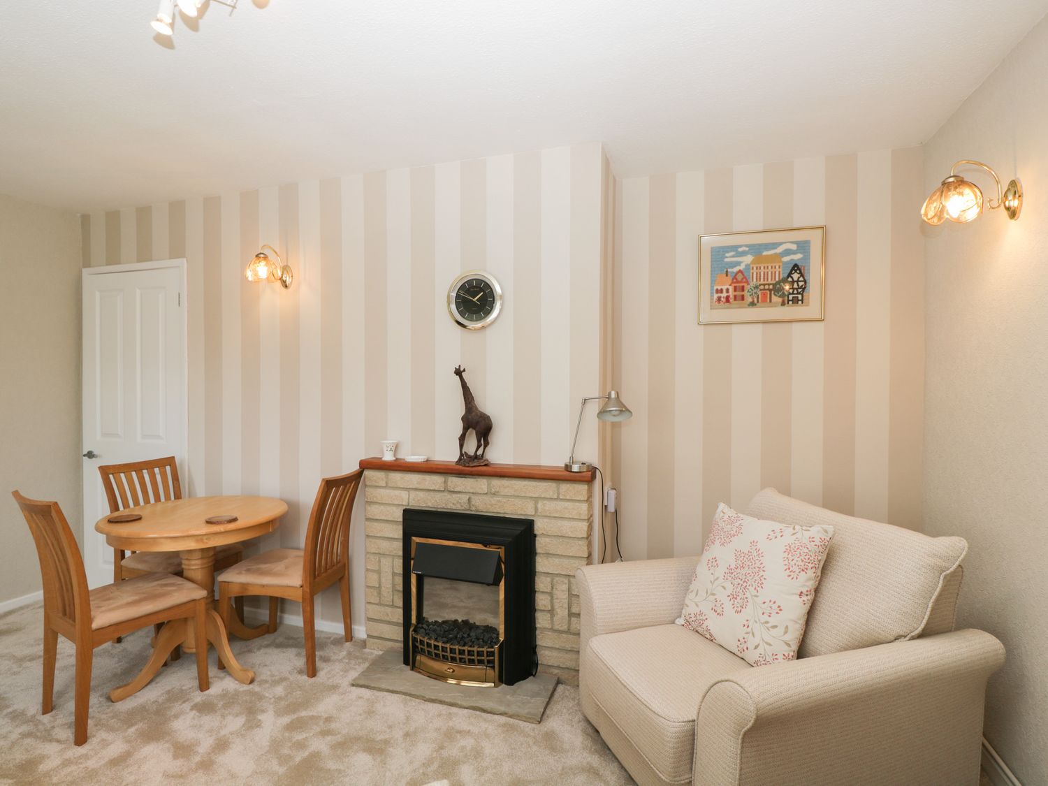 Holiday cottage in Milton-under-Wychwood, Oxfordshire - Photo 6