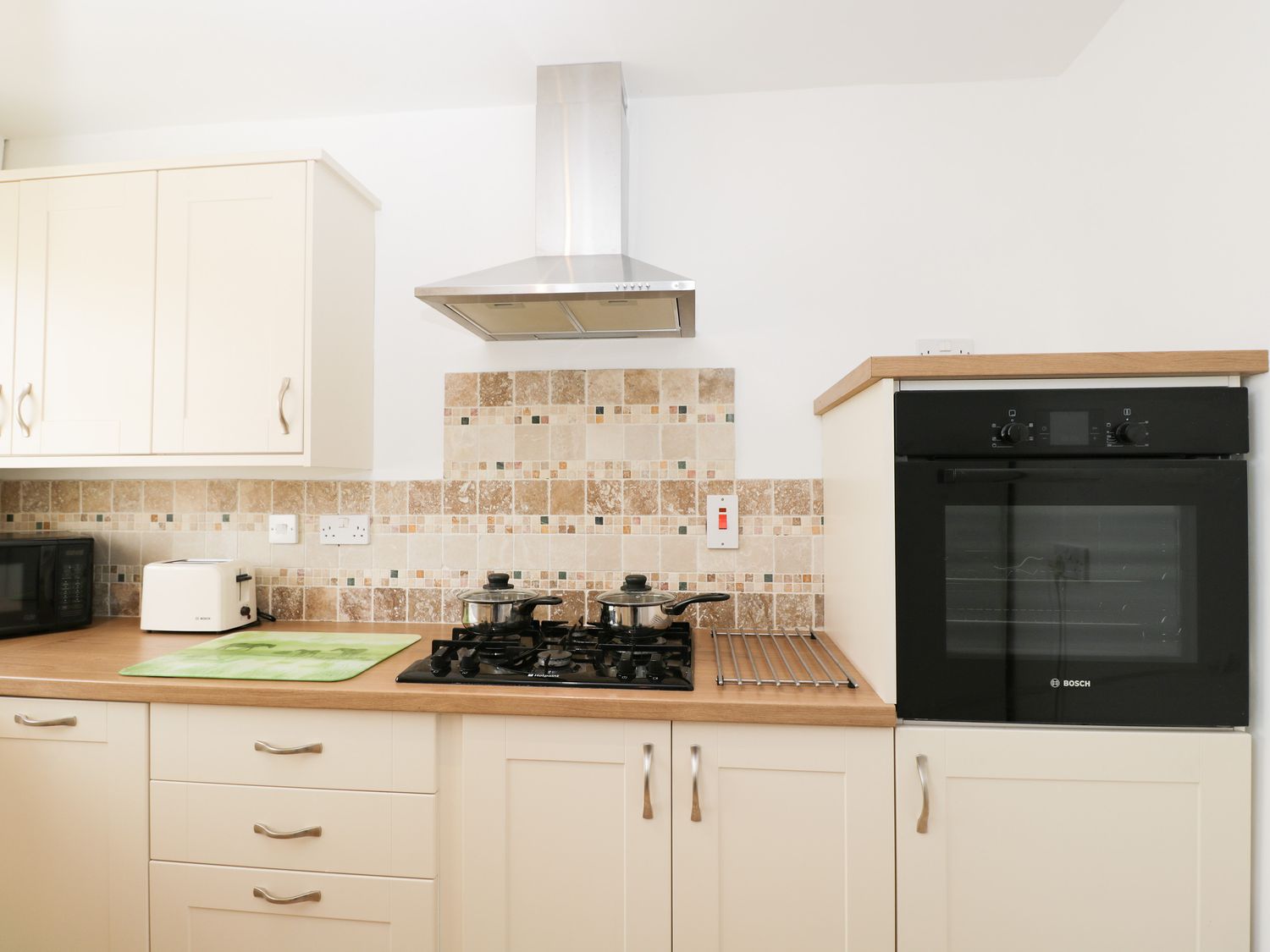 Holiday cottage in Milton-under-Wychwood, Oxfordshire - Photo 11