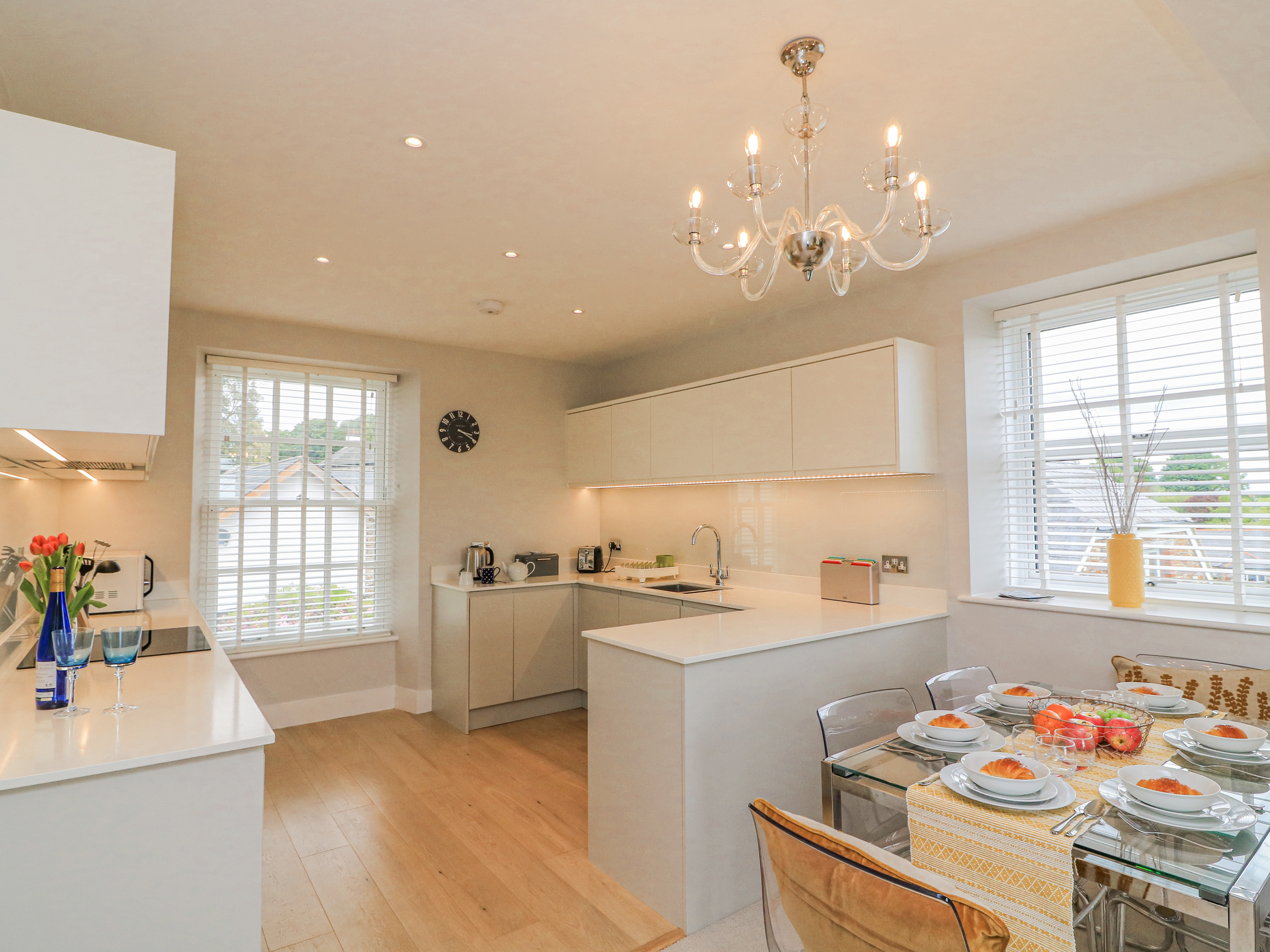 Holiday cottage, Dartmouth ()