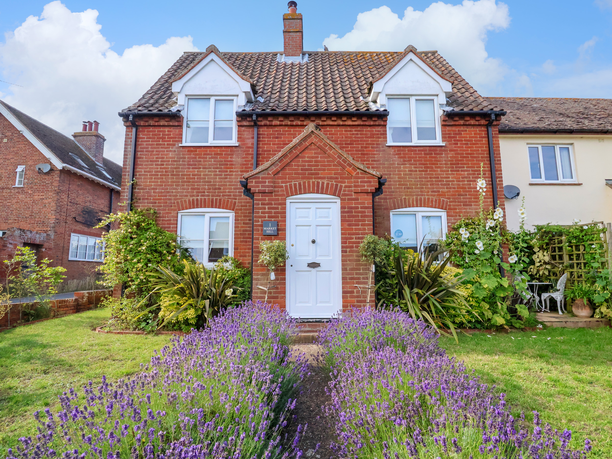Holiday cottage, Orford (1 Market Hill)