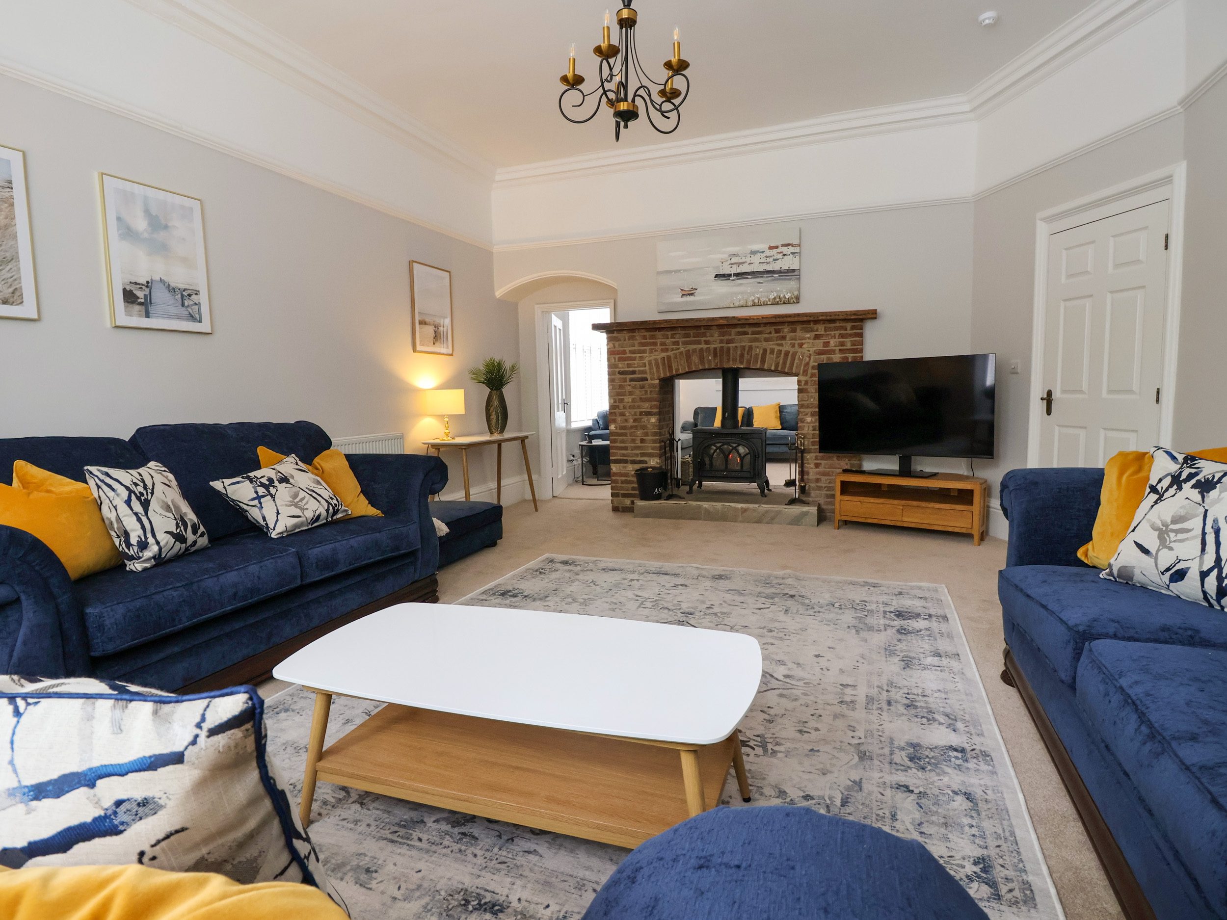 Broad Bay Lodge - Sleeps 16