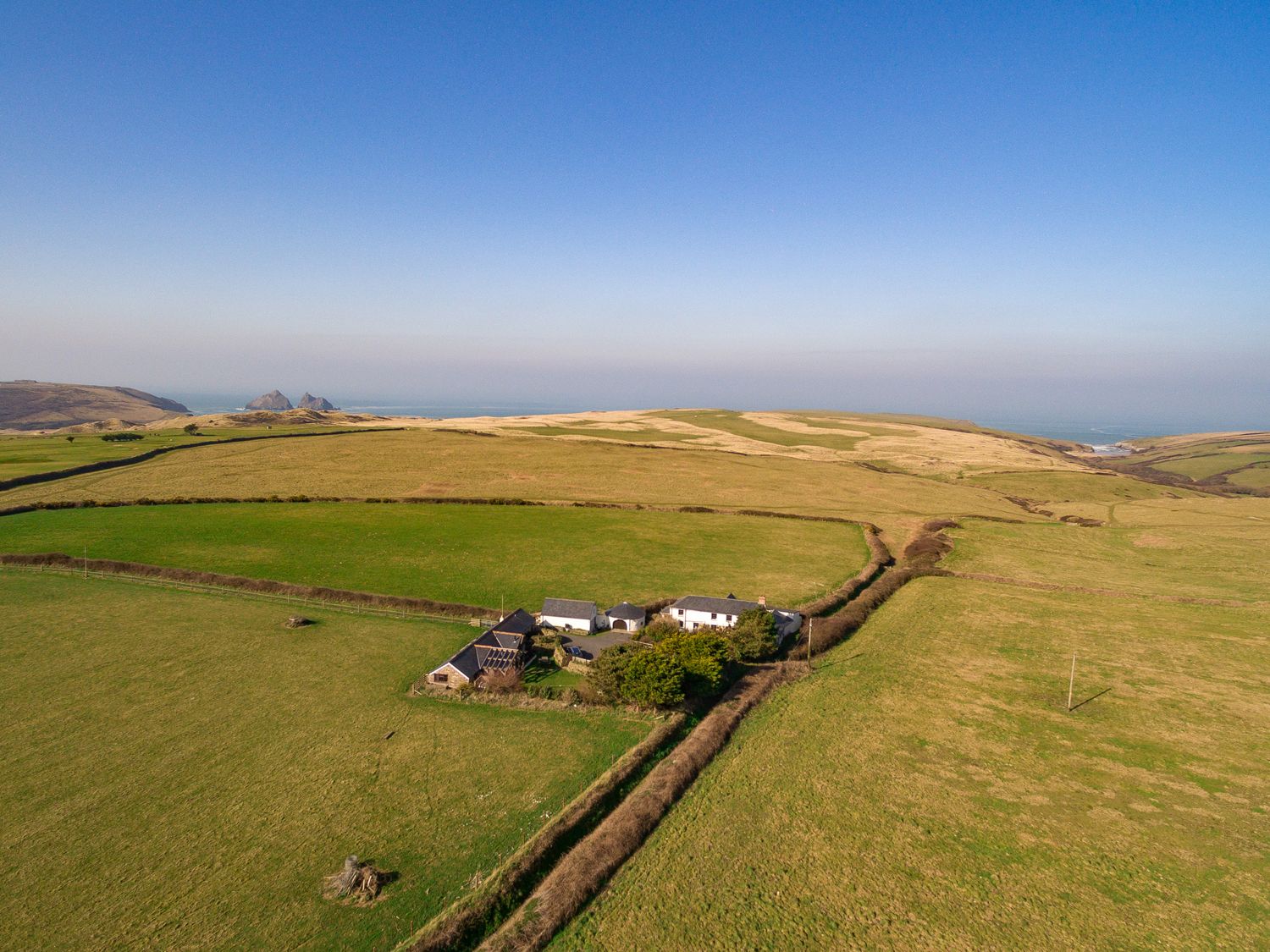 Holiday cottage, Holywell Bay ()