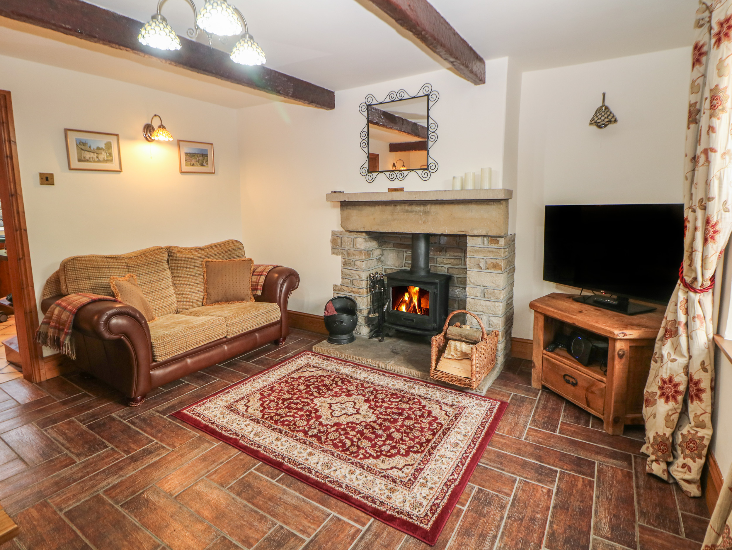 Holiday cottage in Hayfield, Derbyshire - Photo 3