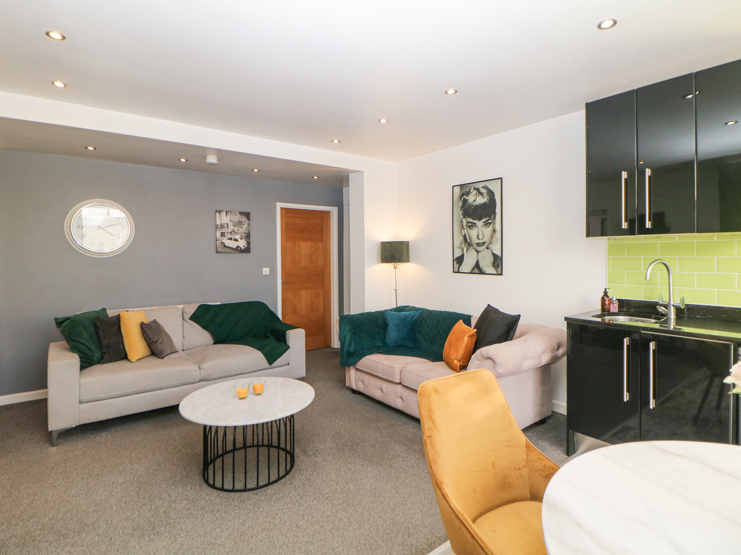 Holiday cottage in Two Dales, Derbyshire - Photo 10