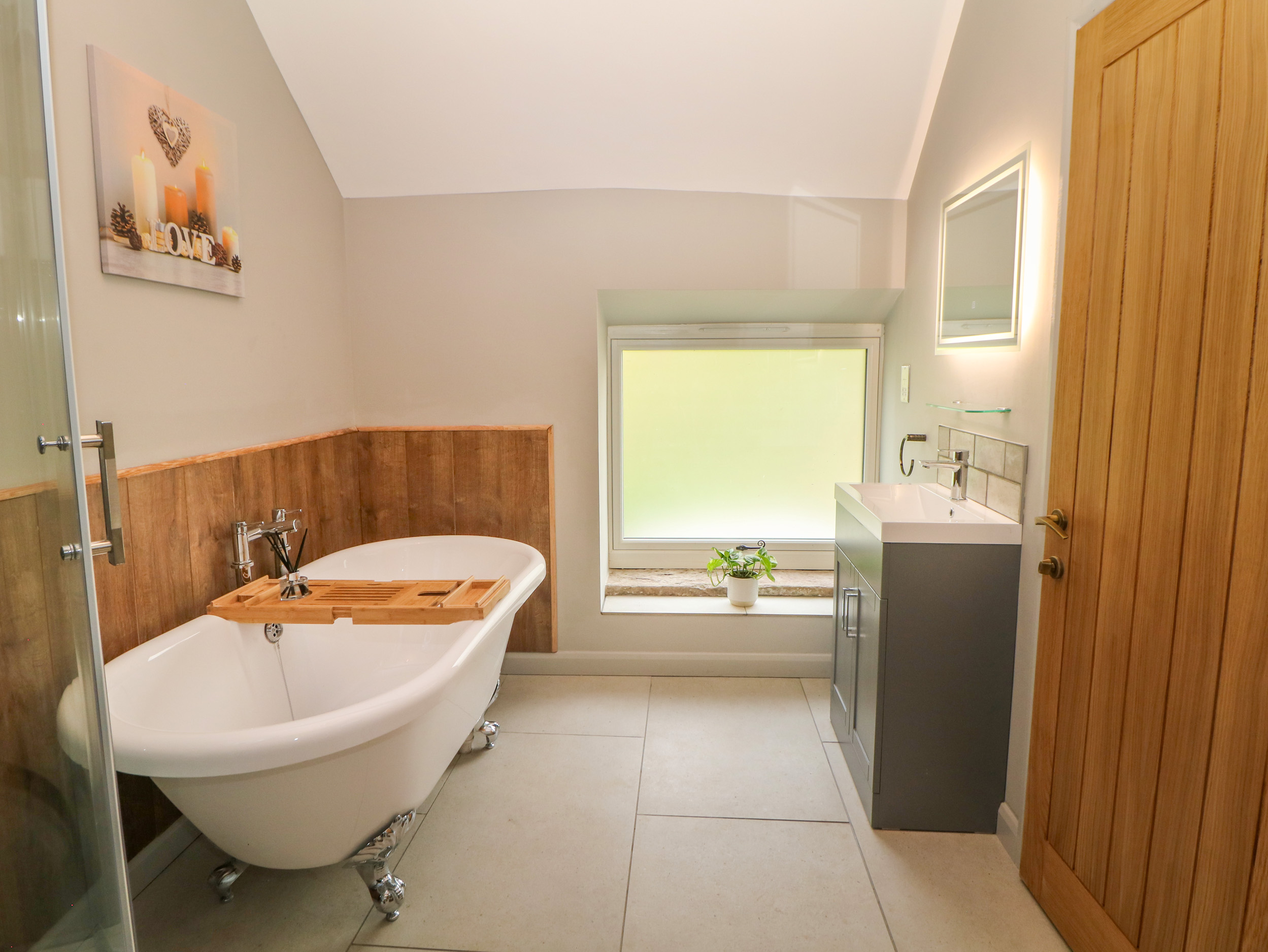 Holiday cottage in Bonsall, Derbyshire - Photo 9