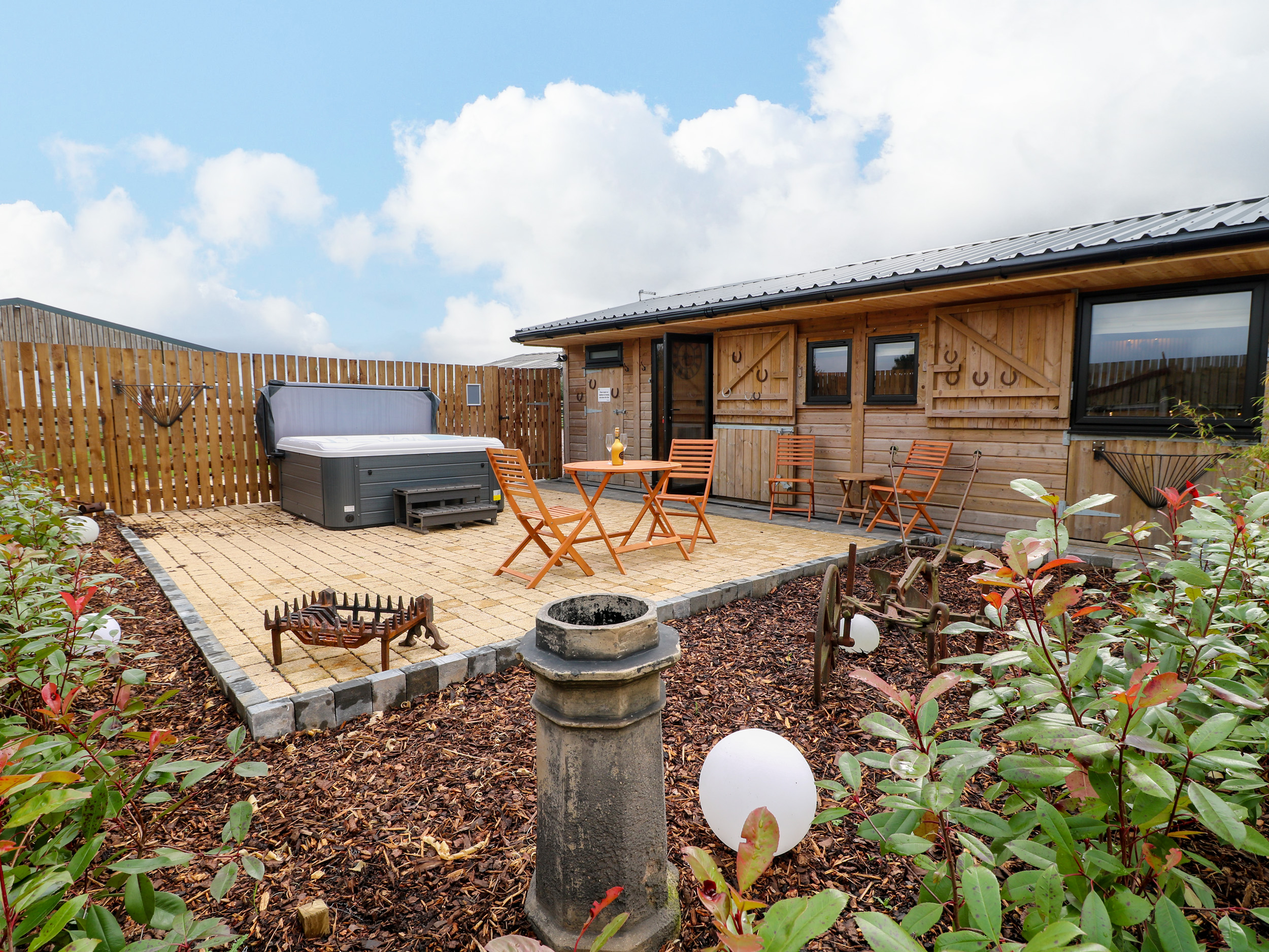 Holiday cottage in Church Broughton, Derbyshire - Photo 1