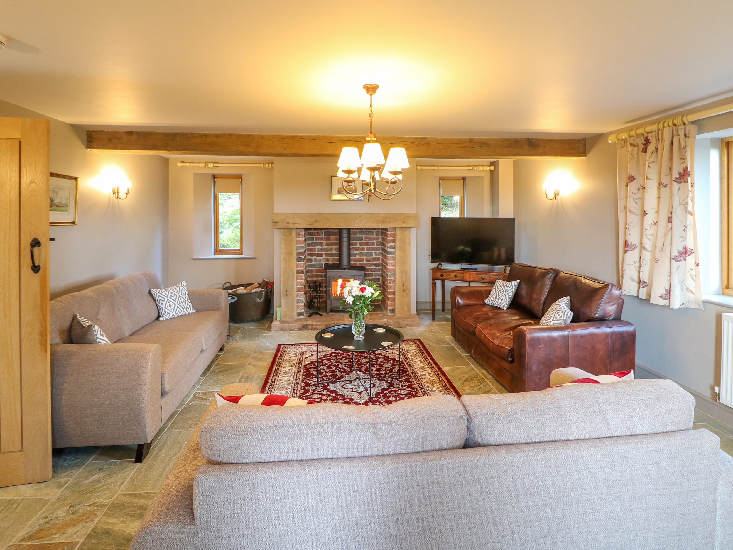 Holiday cottage in Wirksworth, Derbyshire - Photo 6