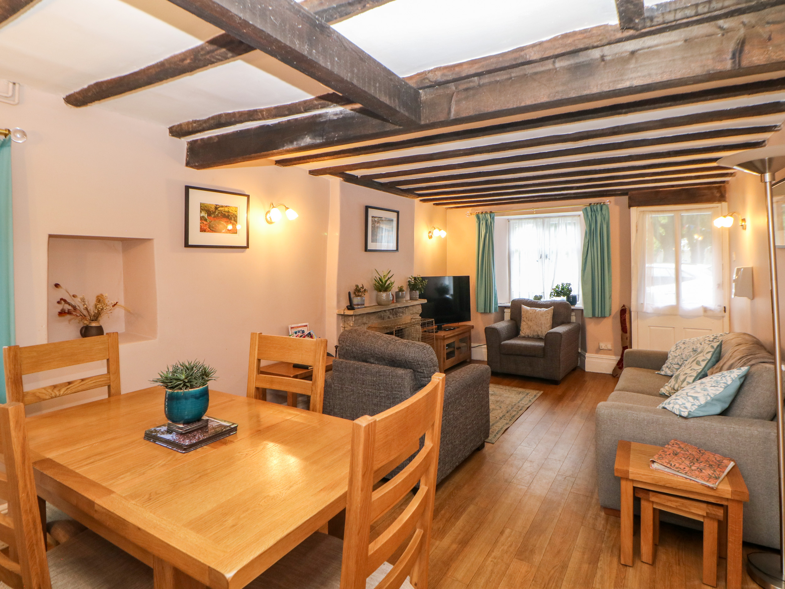 Holiday cottage in Litton, Derbyshire - Photo 4