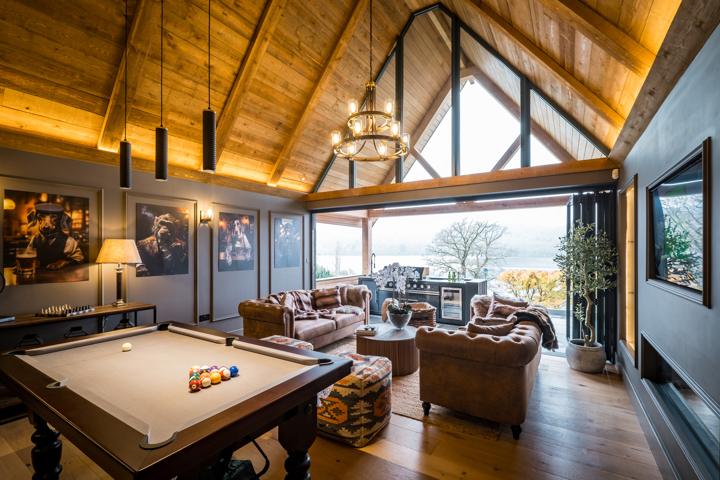 The Ridge - Sleeps 12